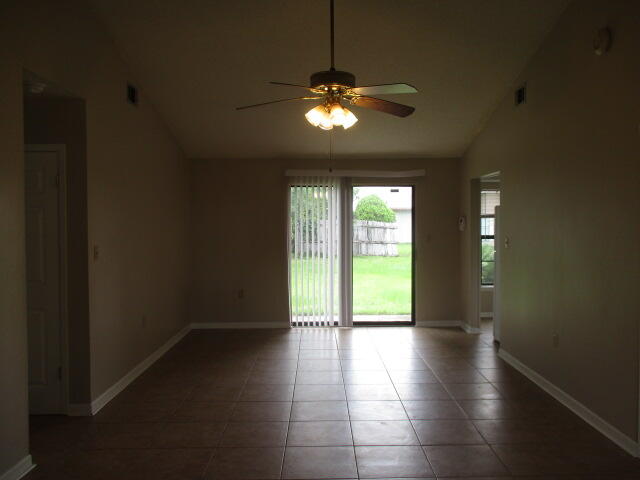 PINE MEADOWS 3RD ADDN - Residential Lease