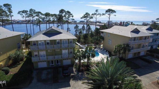 DUNE BREEZE VILLAS - Residential