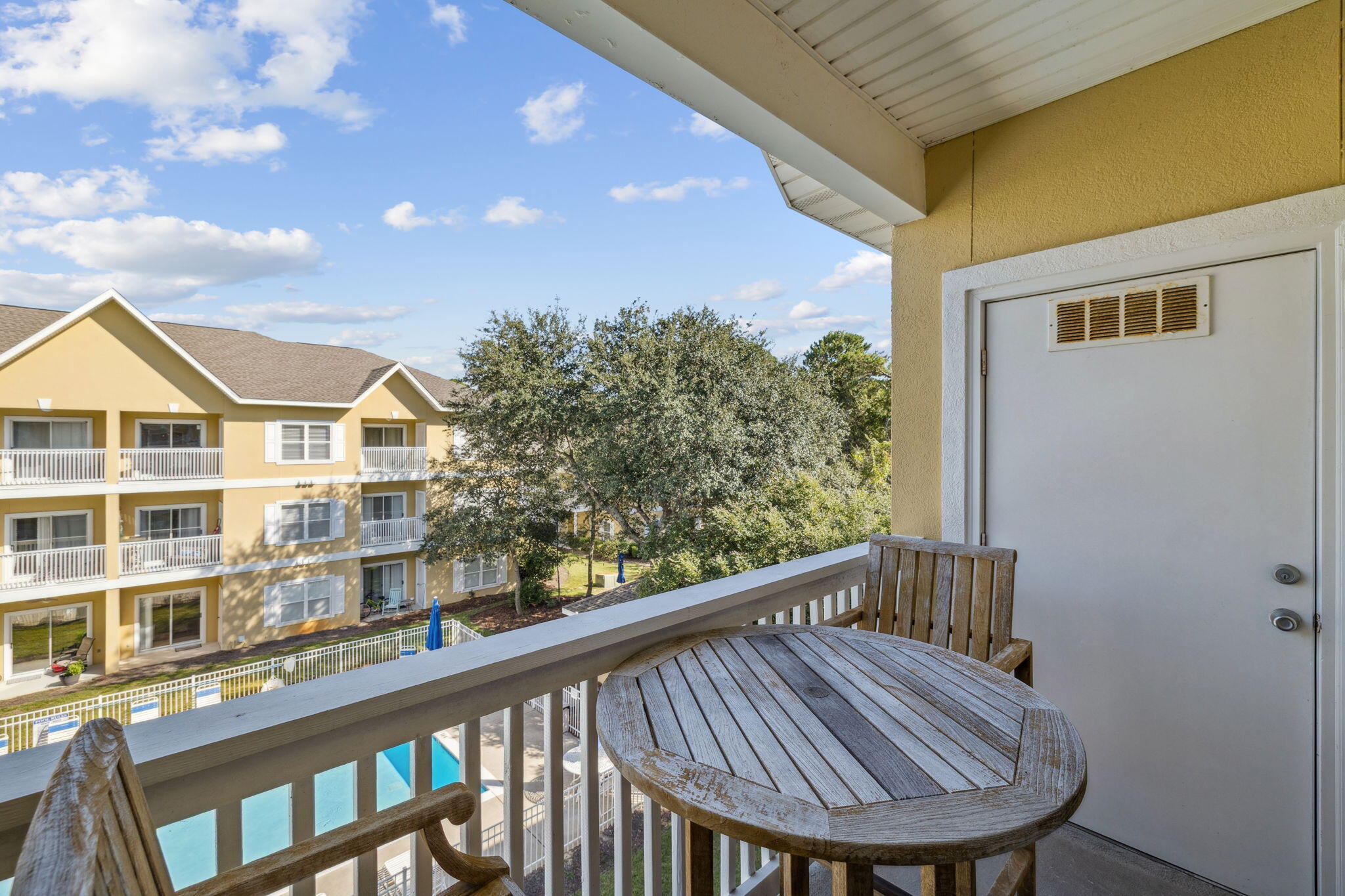 HERONS WATCH CONDO PH 2 - Residential