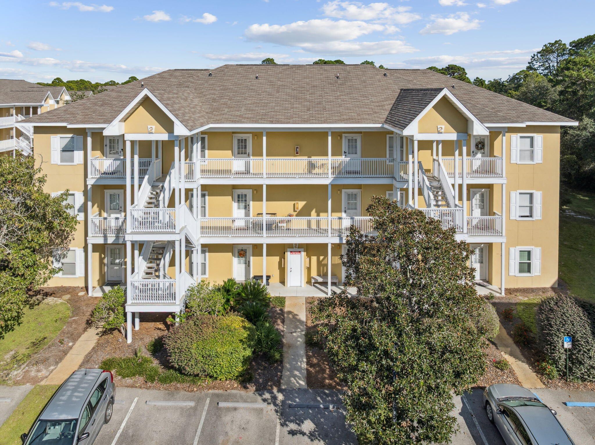 HERONS WATCH CONDO PH 2 - Residential