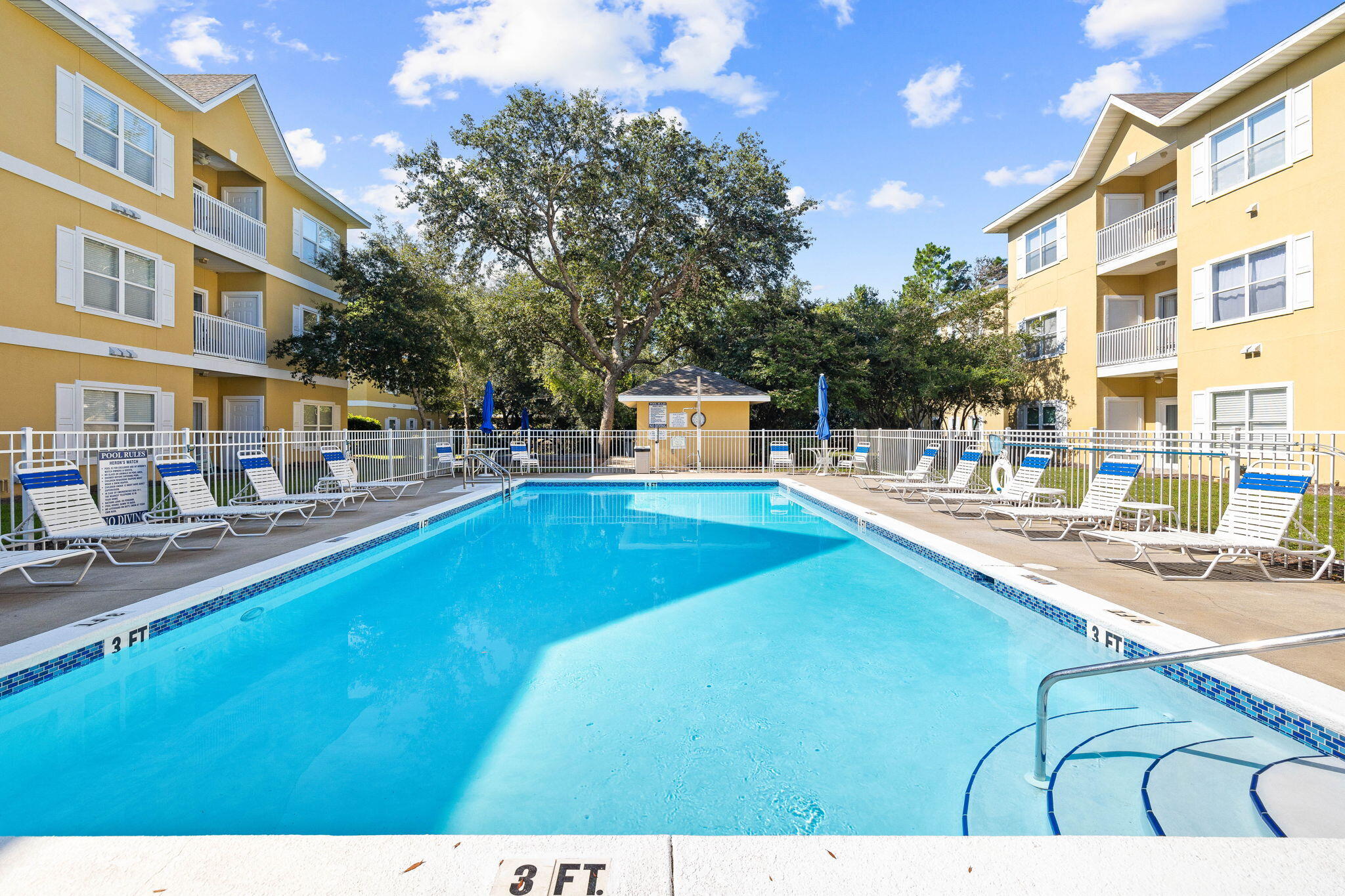 HERONS WATCH CONDO PH 2 - Residential