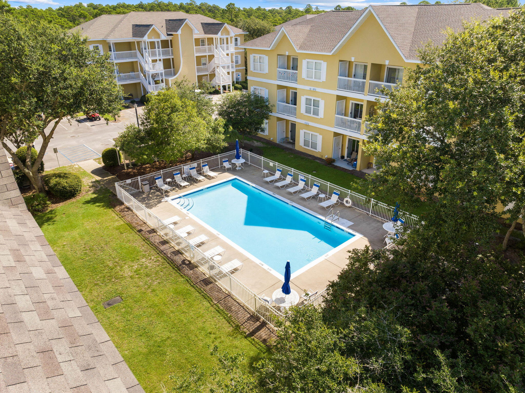 HERONS WATCH CONDO PH 2 - Residential
