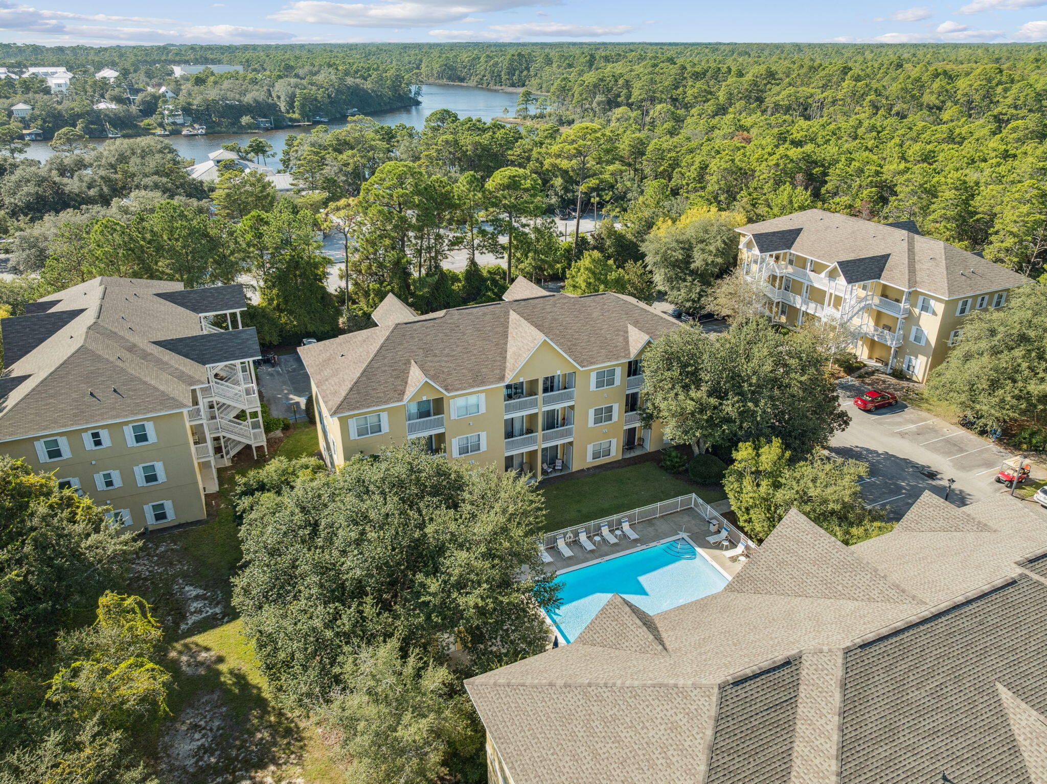 HERONS WATCH CONDO PH 2 - Residential