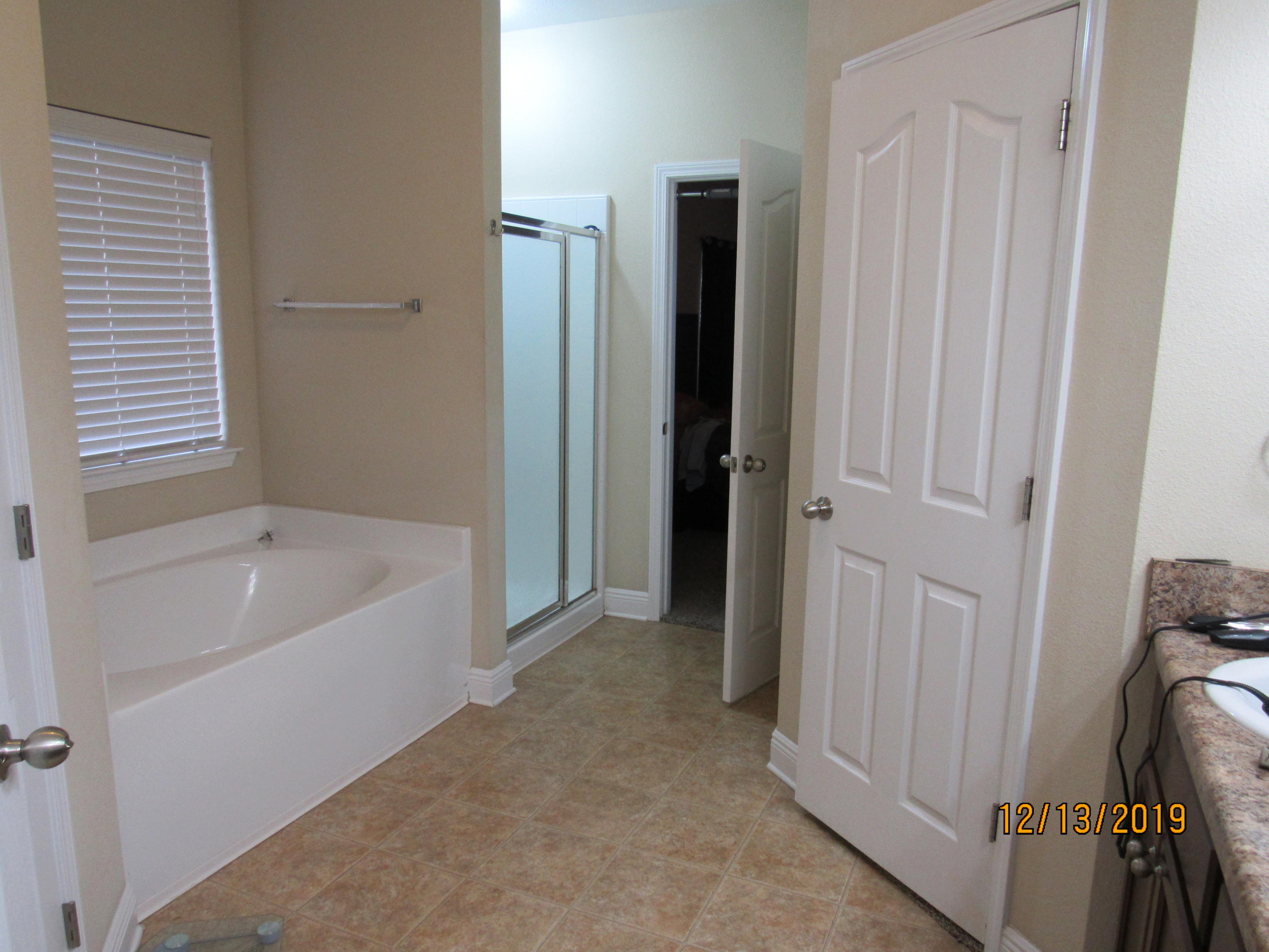 ROLLING RIDGE - Residential Lease