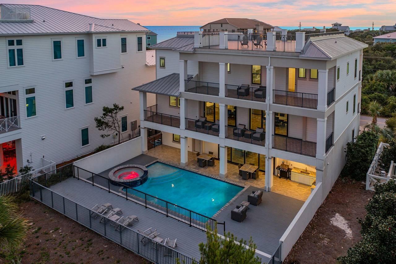 BEACH HIGHLAND - Residential