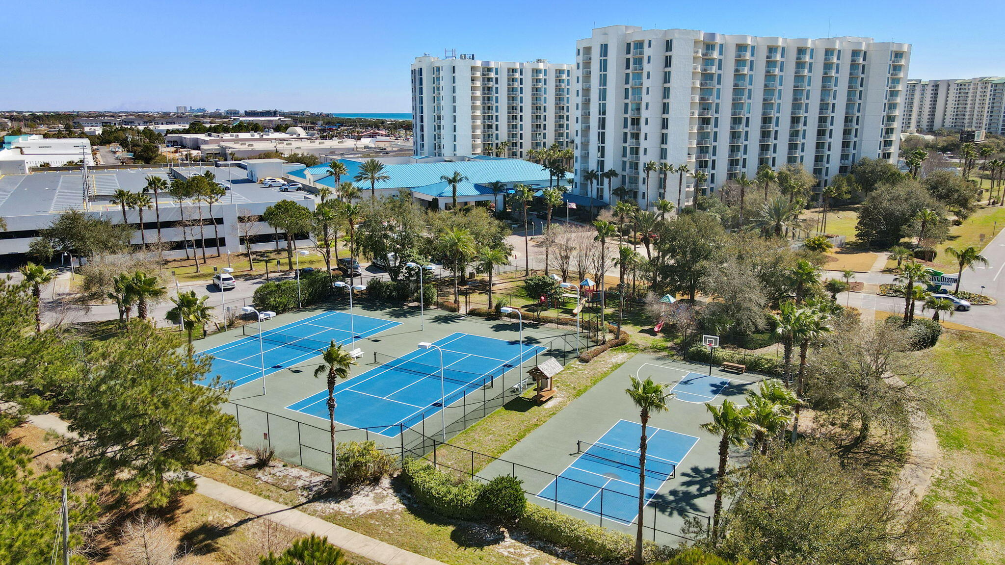 THE PALMS OF DESTIN - Residential