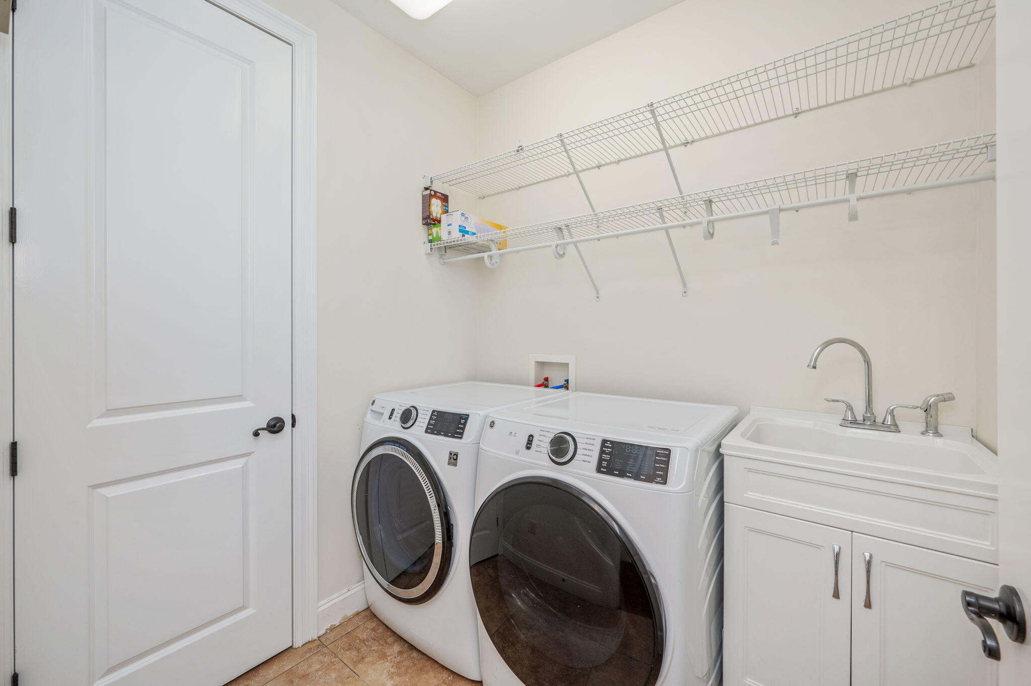 PRESERVE AT SWIFT CREEK - Residential Lease