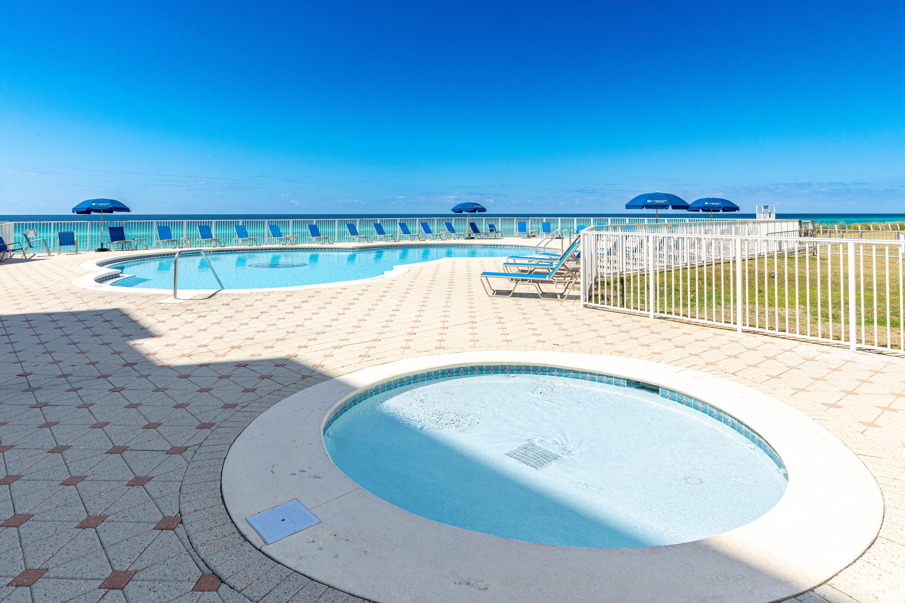 BEACH HOUSE CONDO PH 1 - Residential