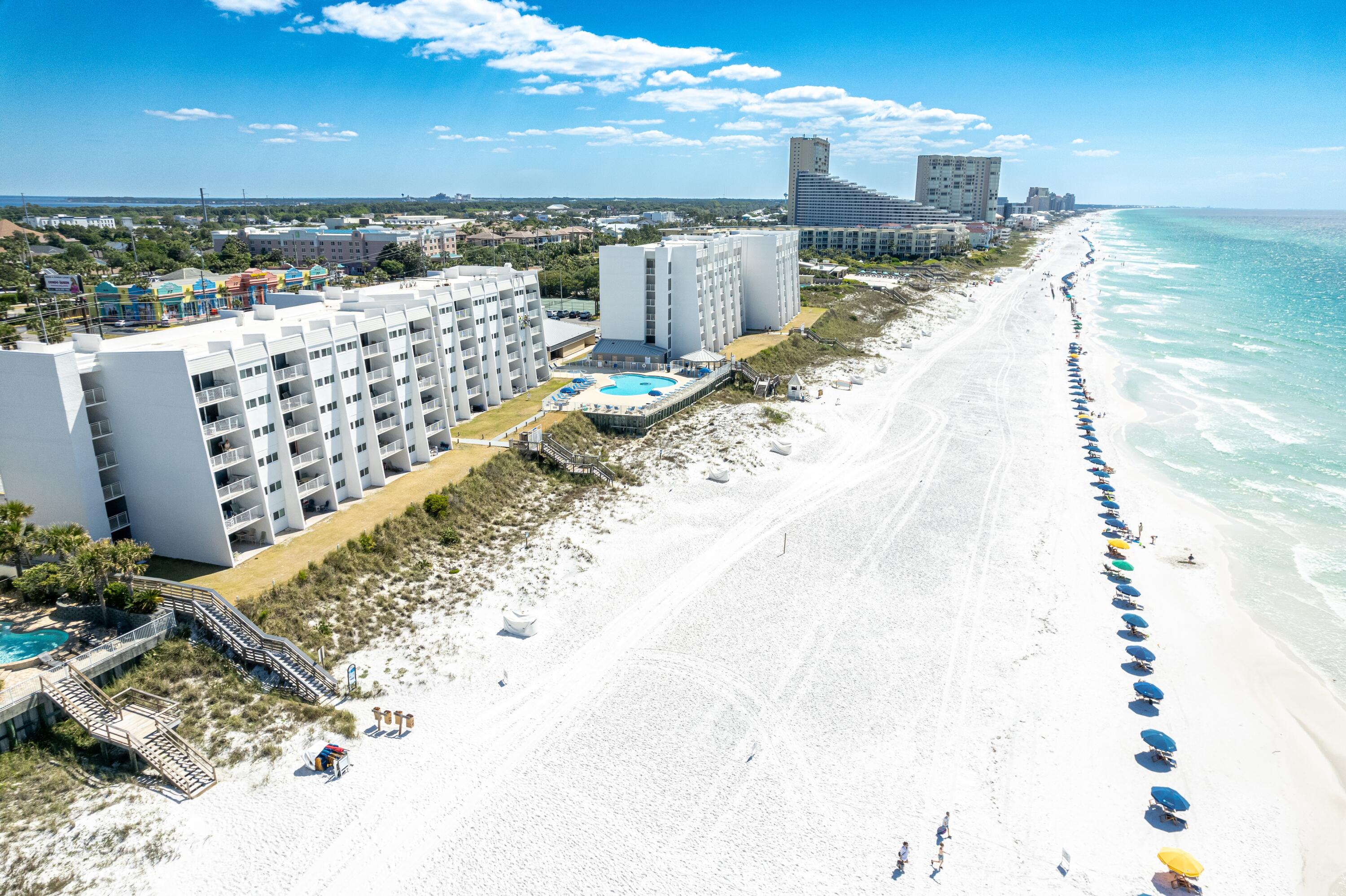 BEACH HOUSE CONDO PH 1 - Residential