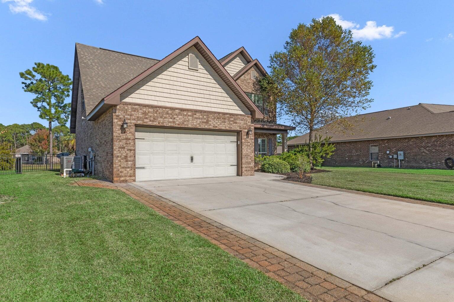DRIFTWOOD ESTATES - Residential Lease