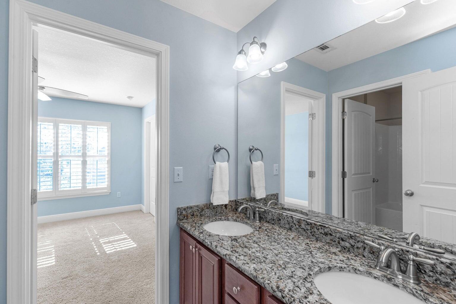 DRIFTWOOD ESTATES - Residential Lease