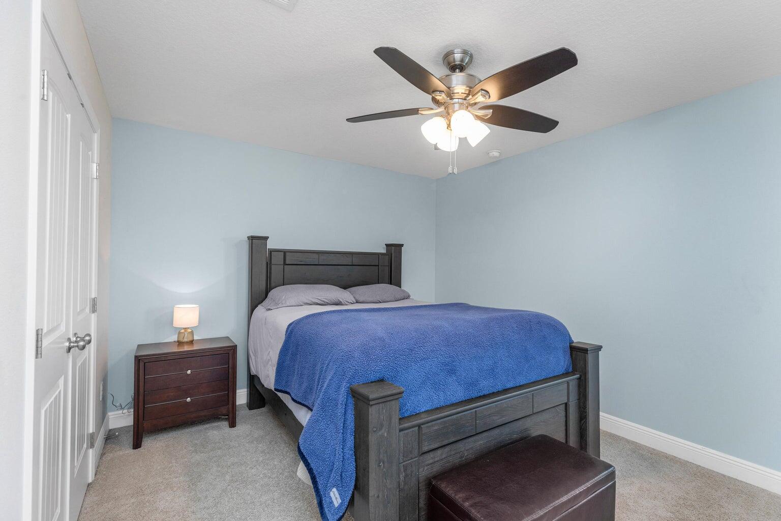 DRIFTWOOD ESTATES - Residential Lease