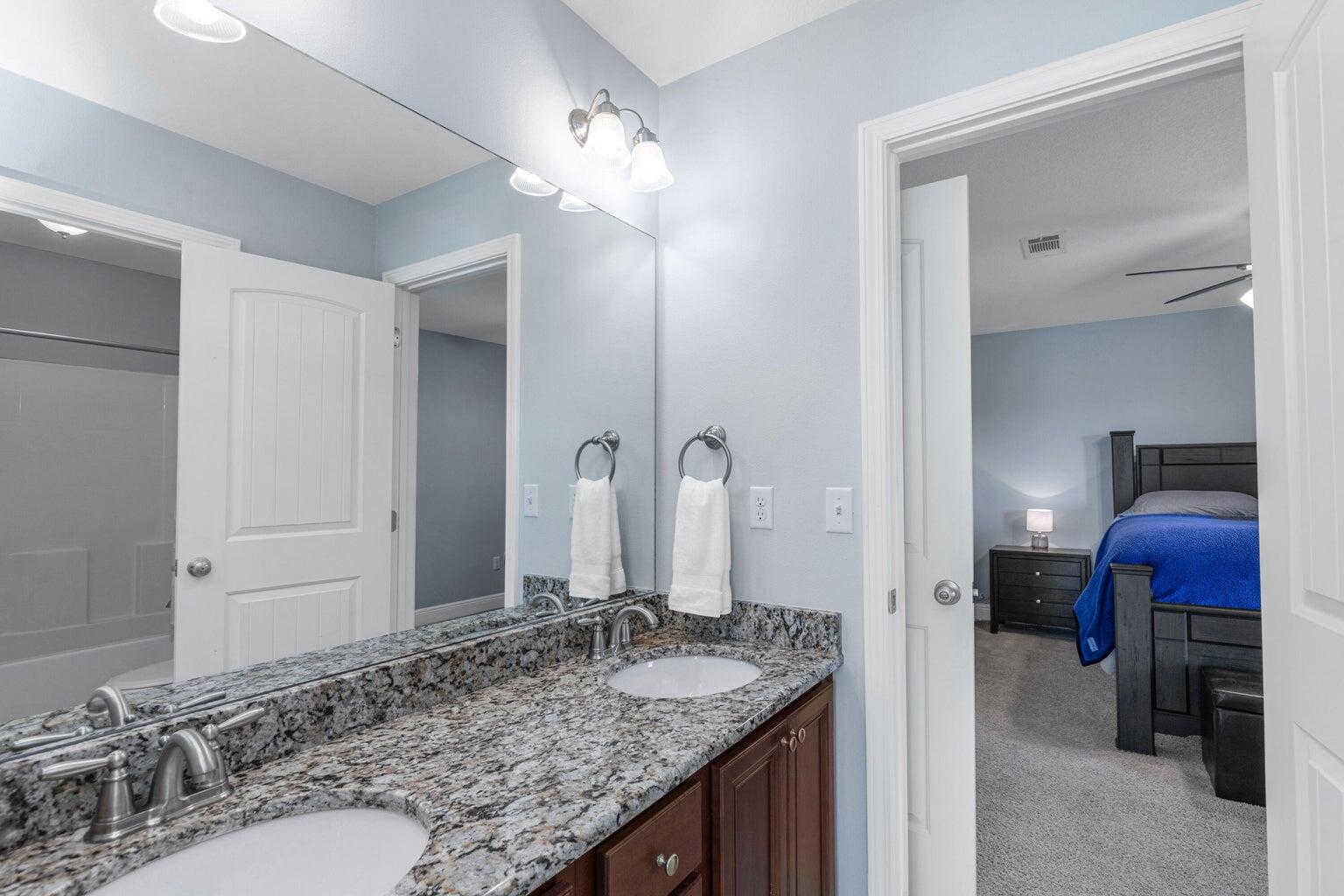 DRIFTWOOD ESTATES - Residential Lease