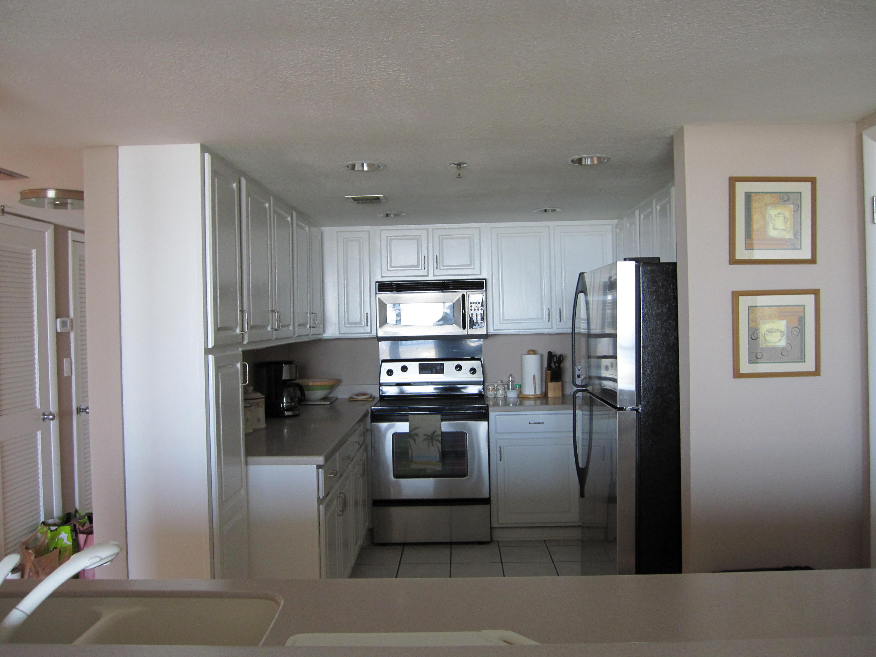 WATERVIEW TOWERS - Residential