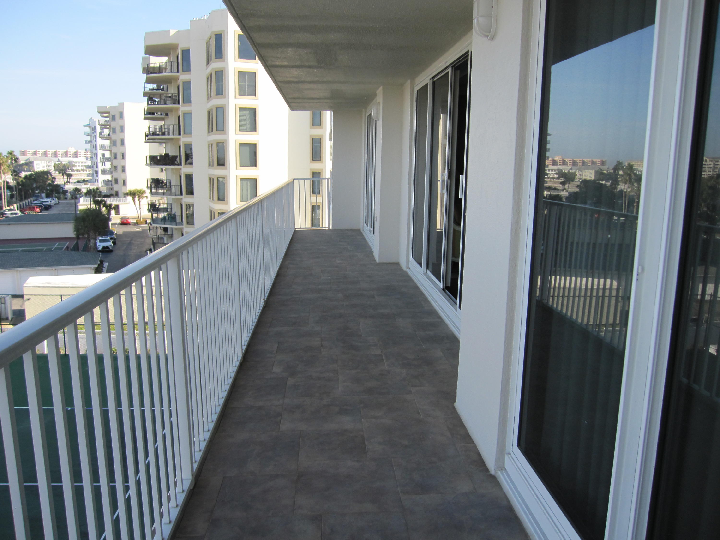 WATERVIEW TOWERS - Residential