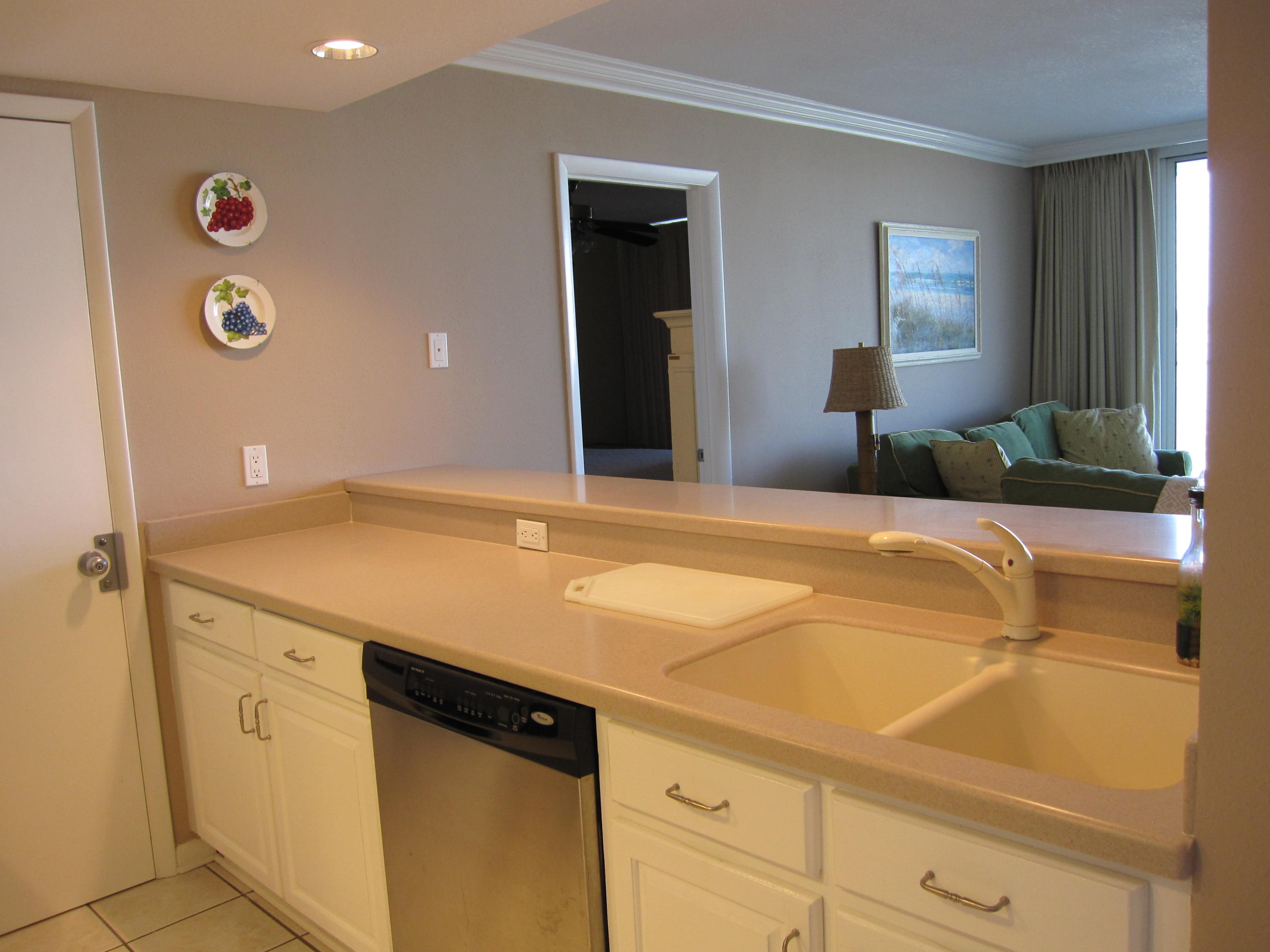 WATERVIEW TOWERS - Residential
