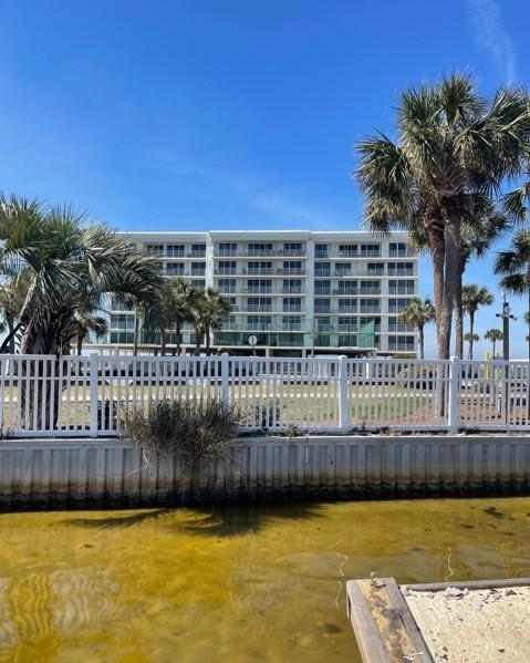 WATERVIEW TOWERS - Residential