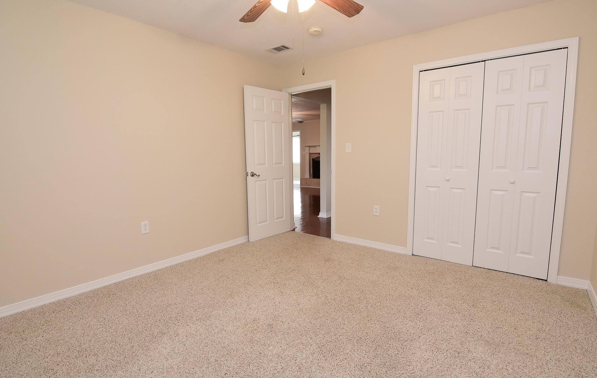 LAKE LORRAINE ESTATES 3 - Residential