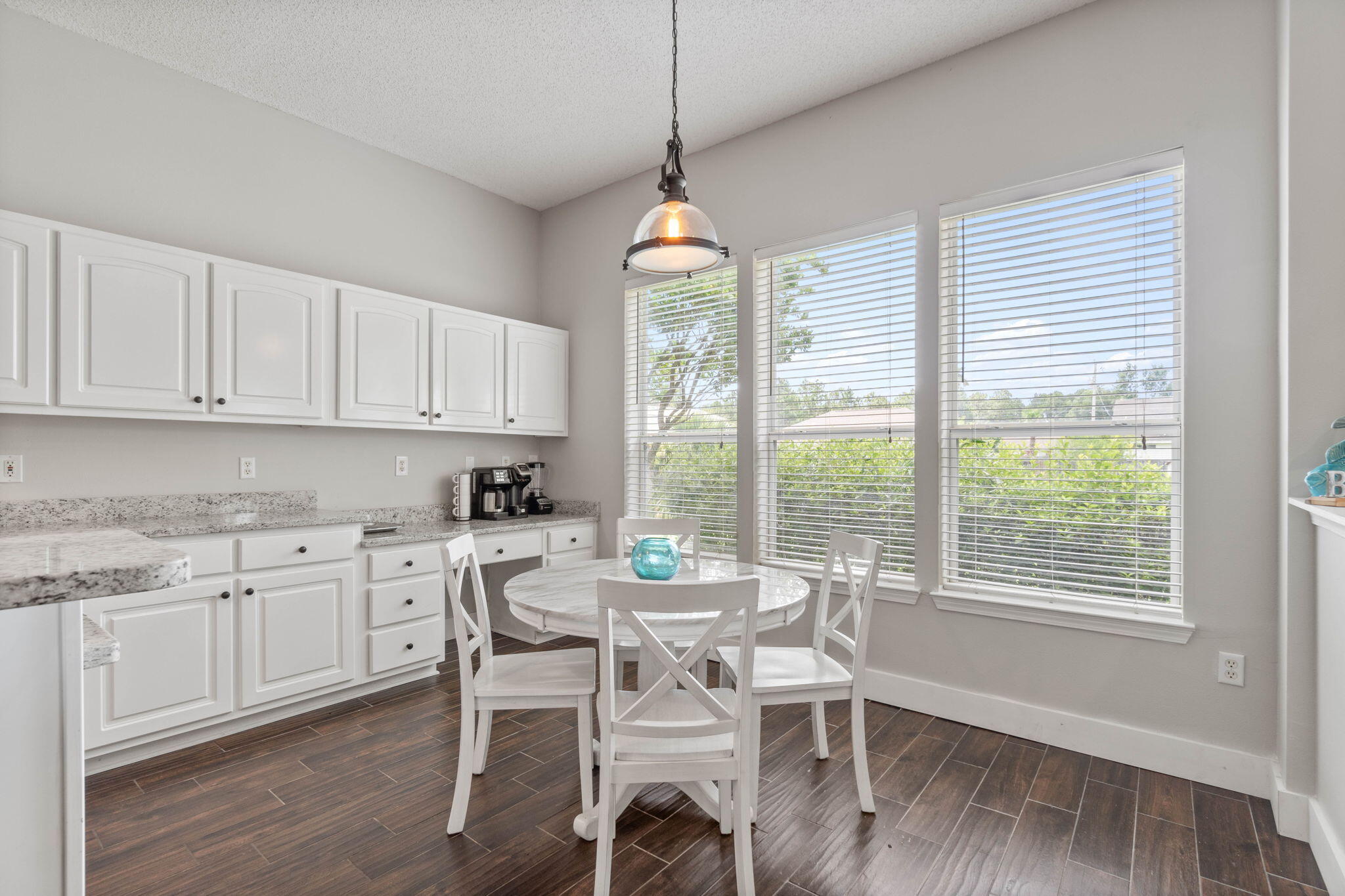 ASHBERRY WOODS - Residential
