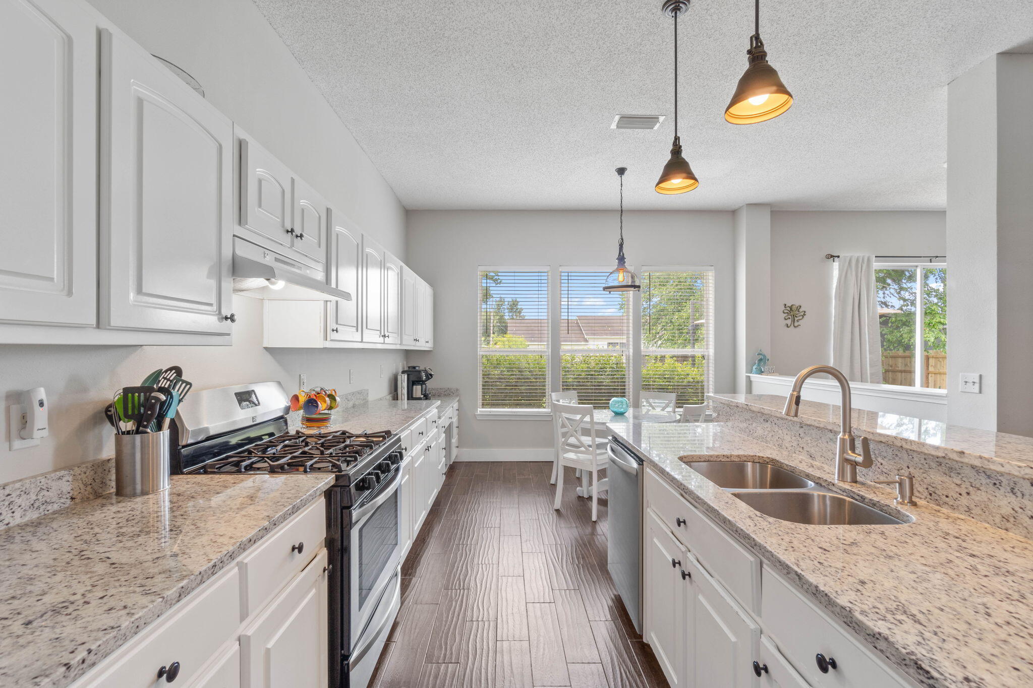 ASHBERRY WOODS - Residential