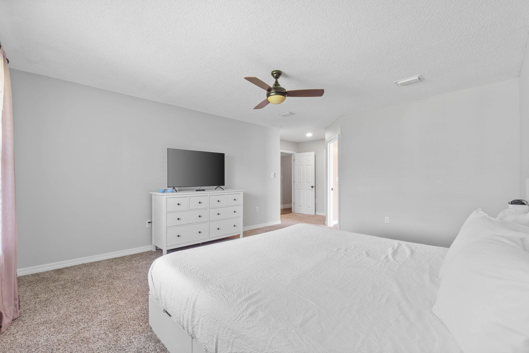 ASHBERRY WOODS - Residential