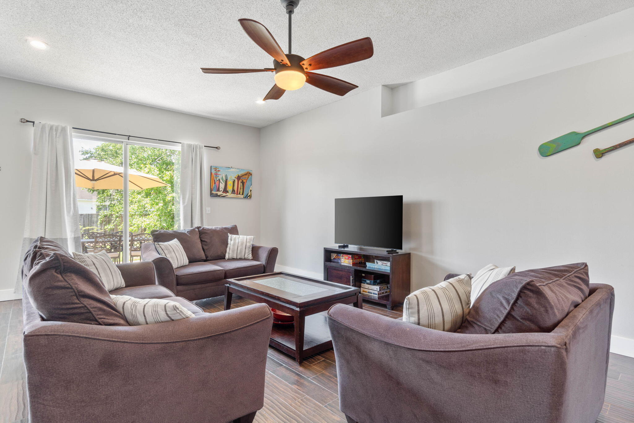 ASHBERRY WOODS - Residential