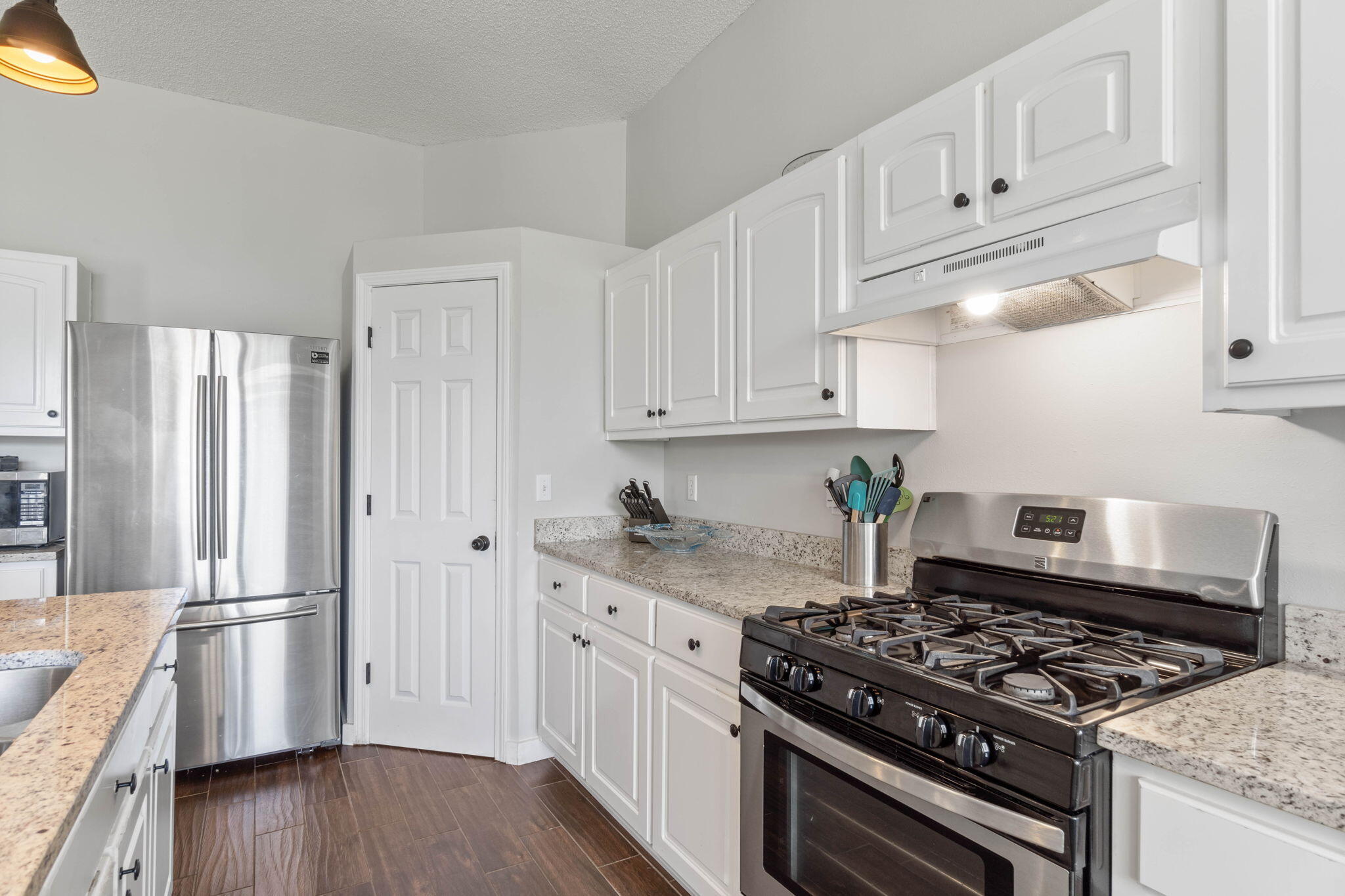 ASHBERRY WOODS - Residential