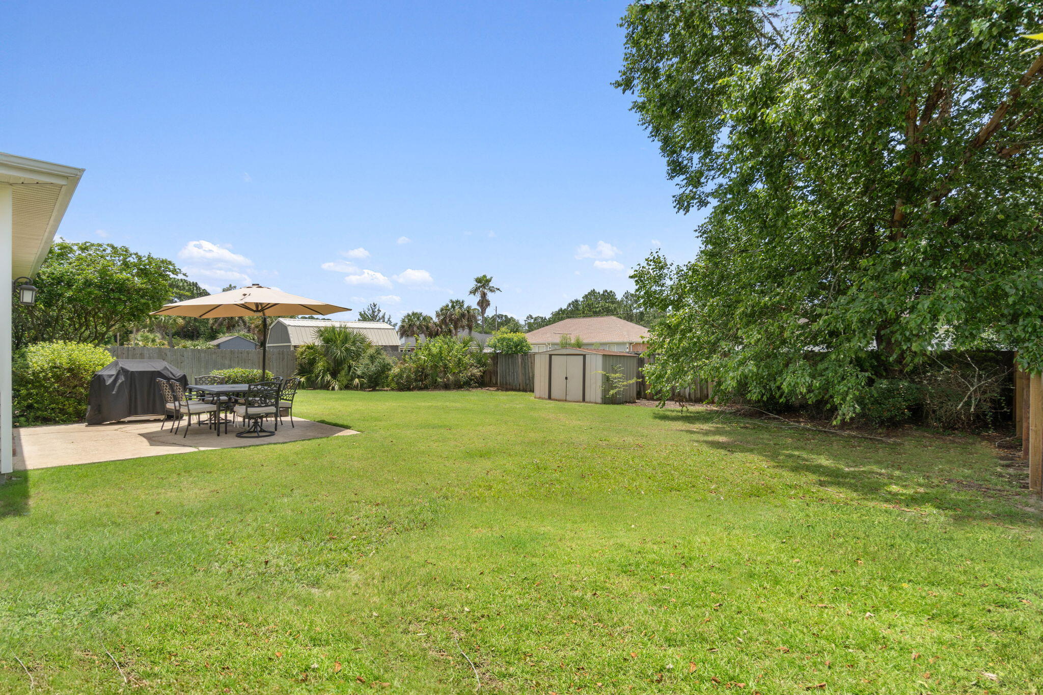 ASHBERRY WOODS - Residential
