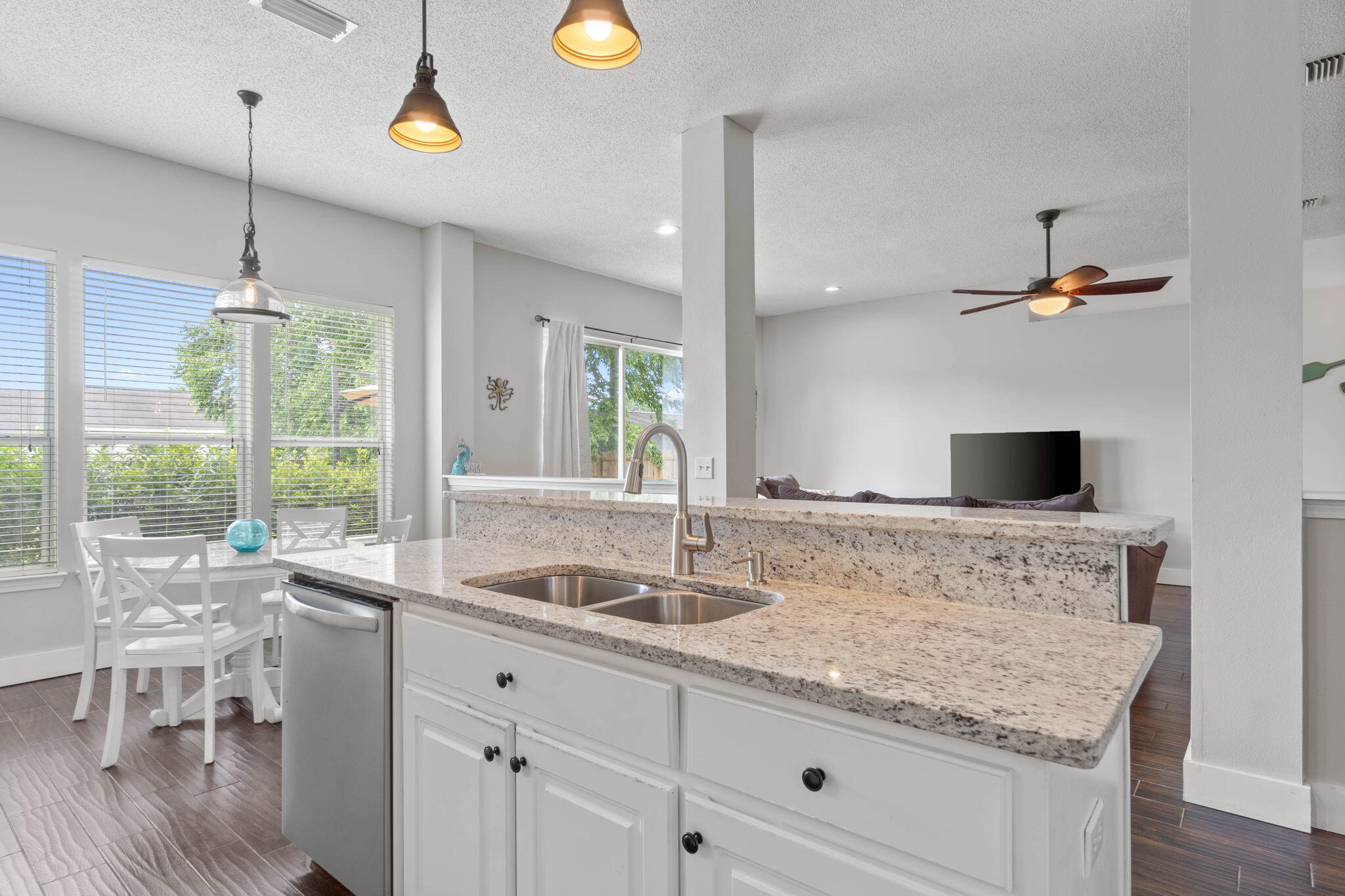 ASHBERRY WOODS - Residential