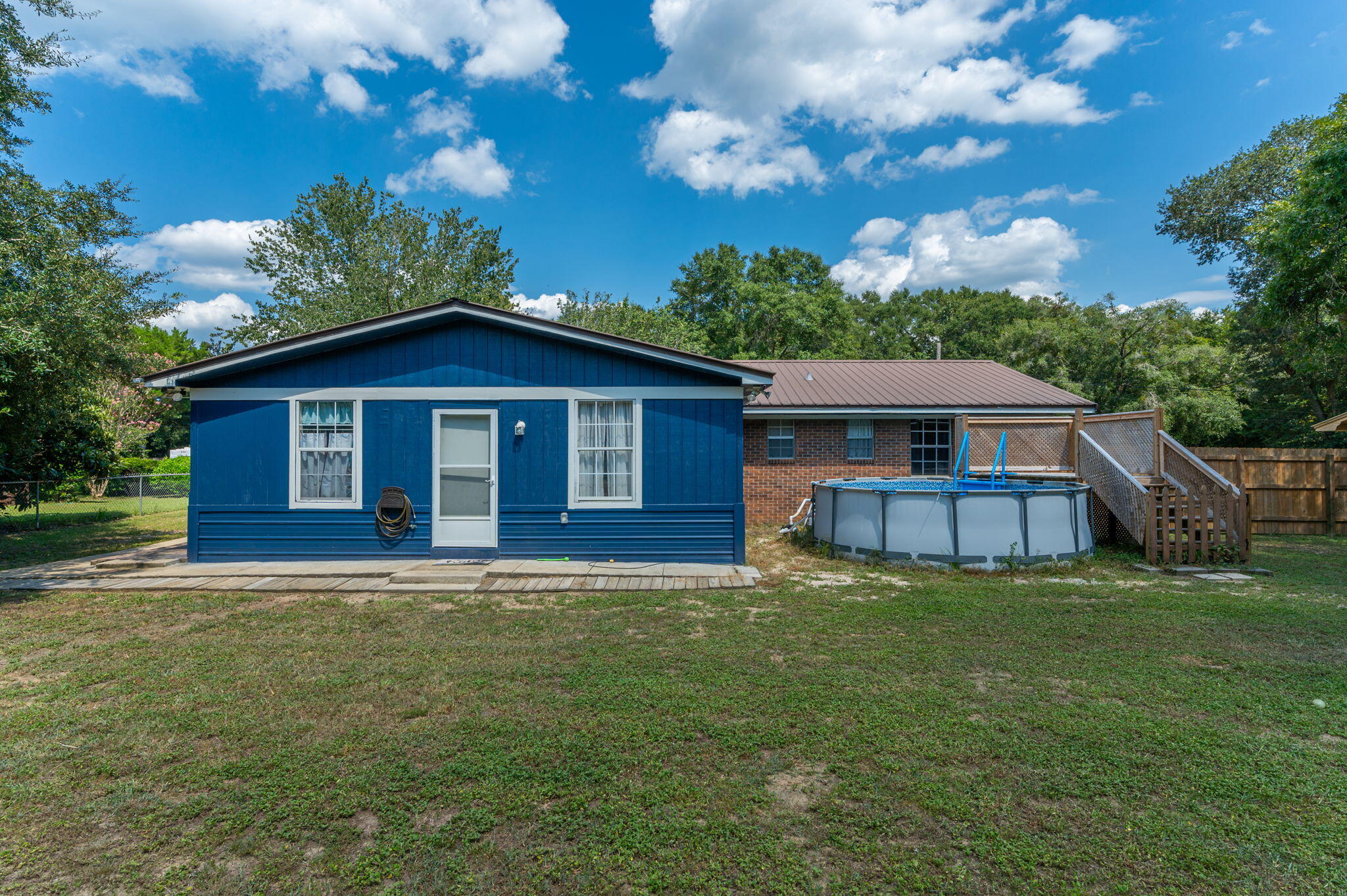 NO RECORDED SUBDIVISION - Residential Lease