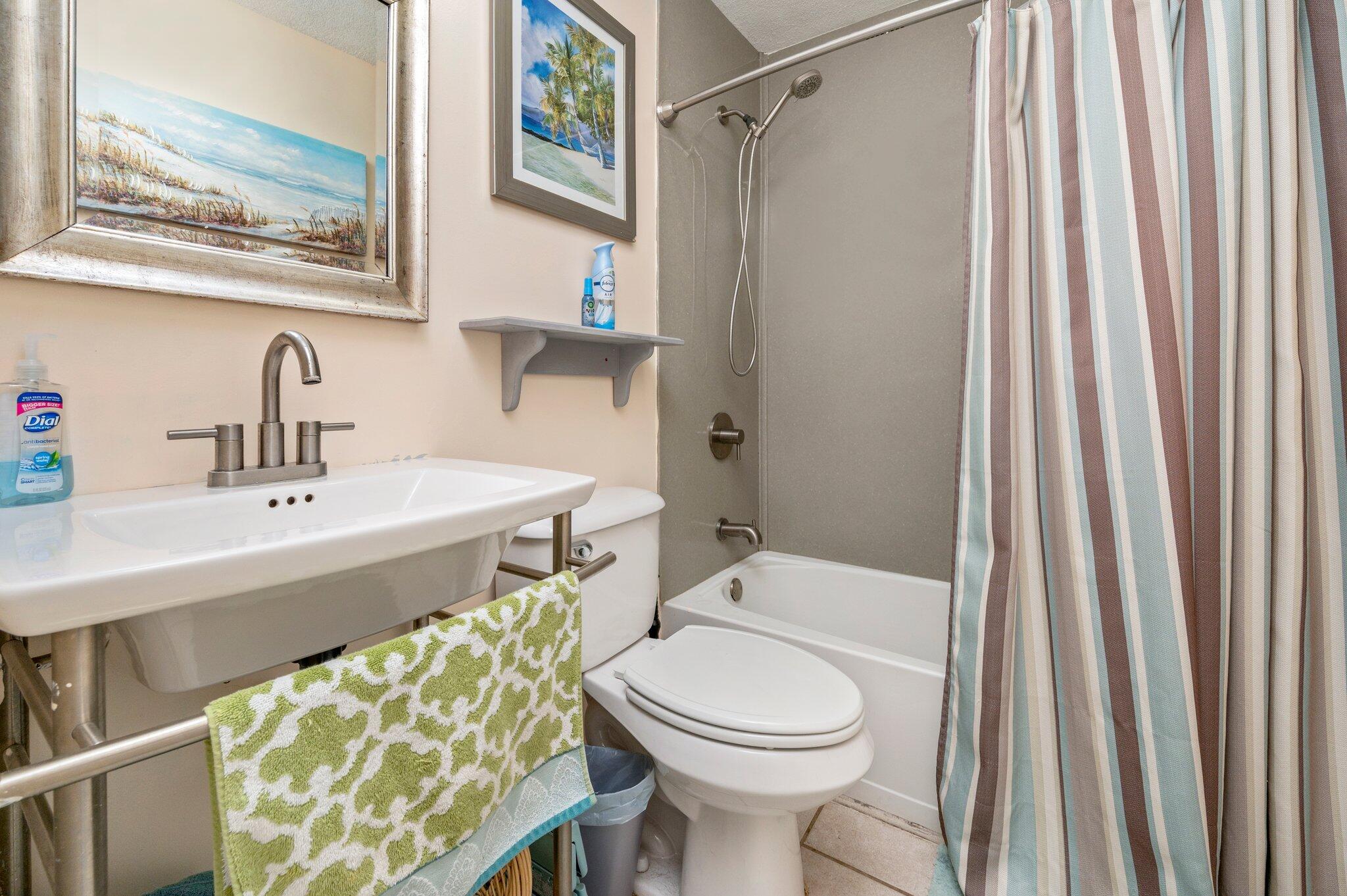 NO RECORDED SUBDIVISION - Residential Lease