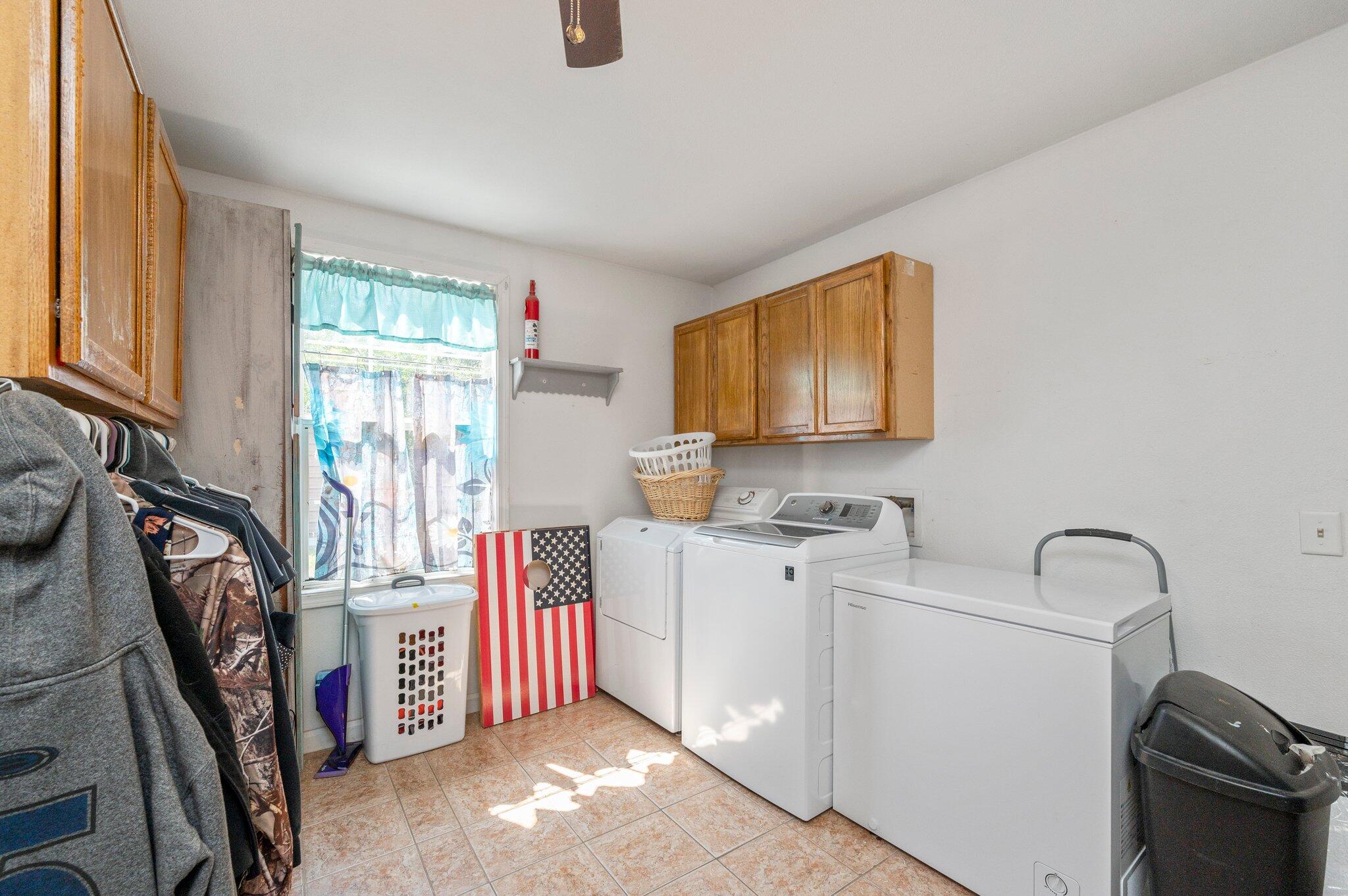 NO RECORDED SUBDIVISION - Residential Lease