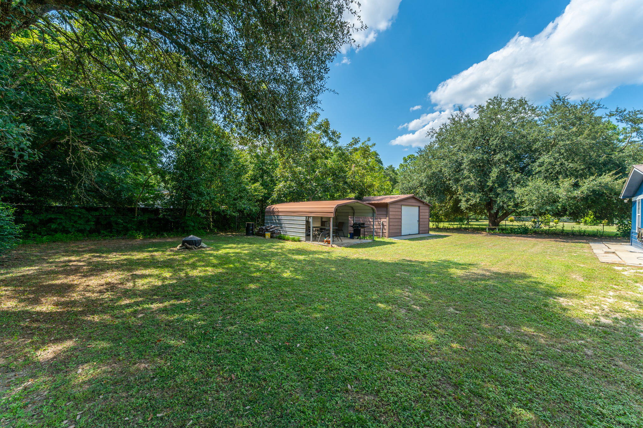 NO RECORDED SUBDIVISION - Residential Lease