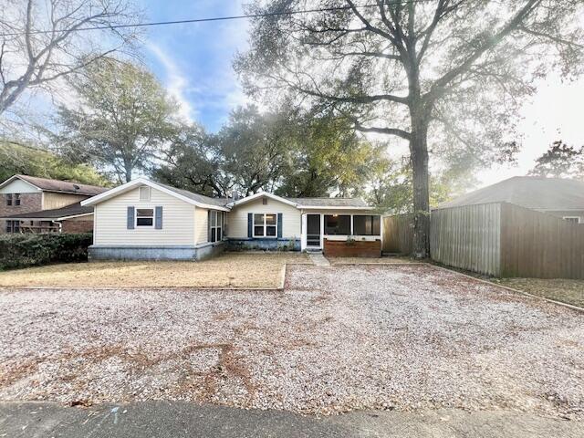 Pinecrest 2 - Residential Lease