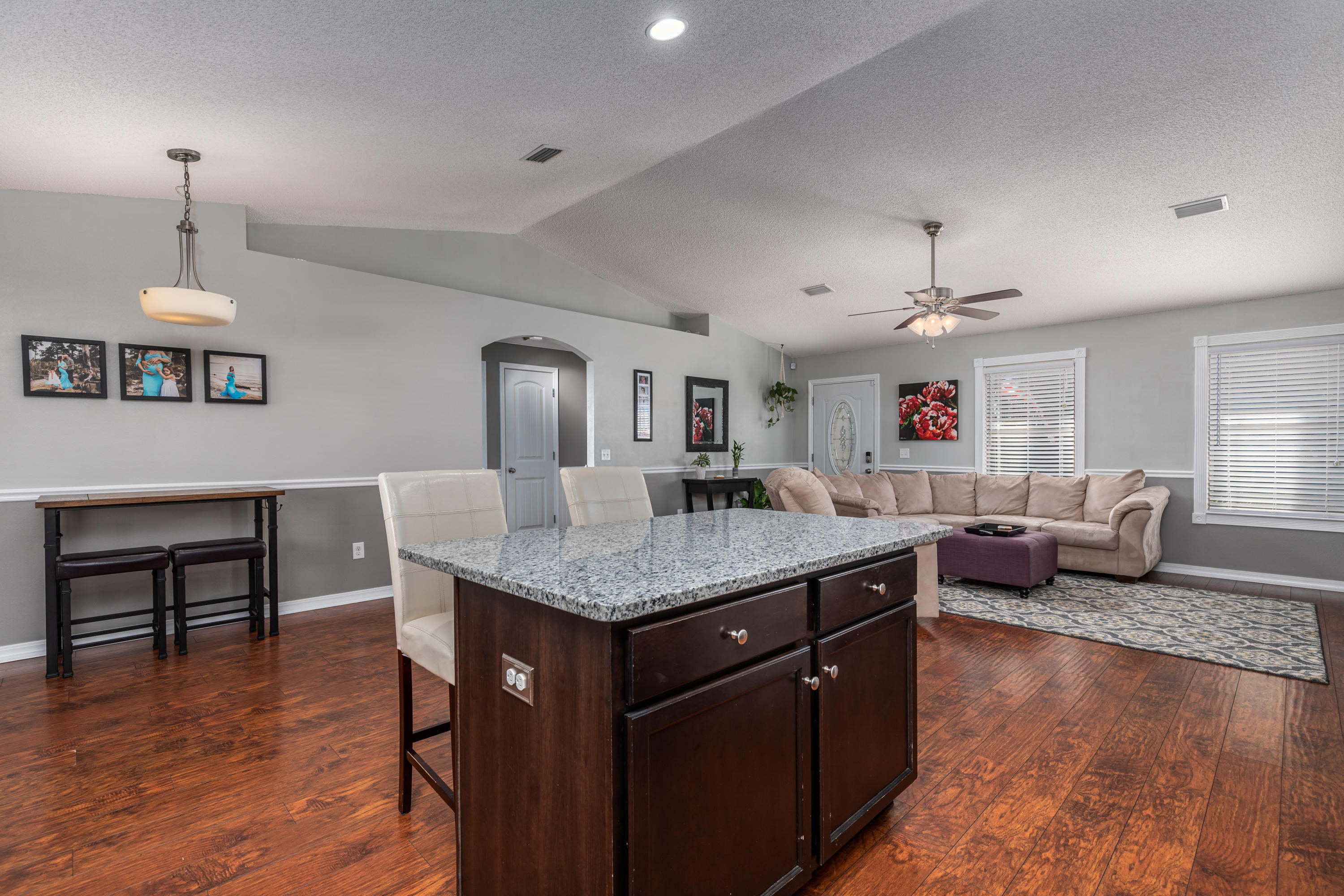 NAVARRE S/D 2ND ADDN - Residential