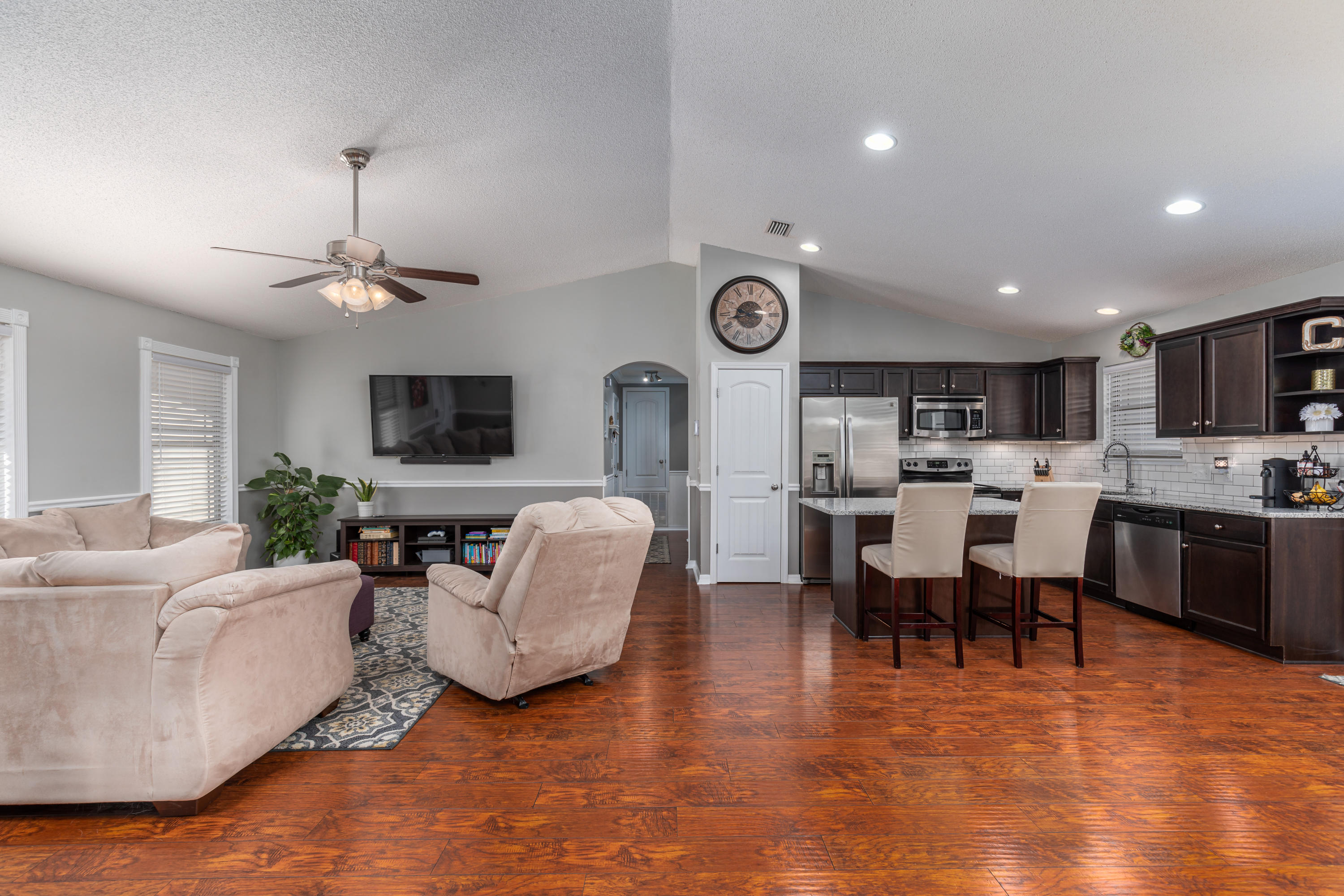 NAVARRE S/D 2ND ADDN - Residential