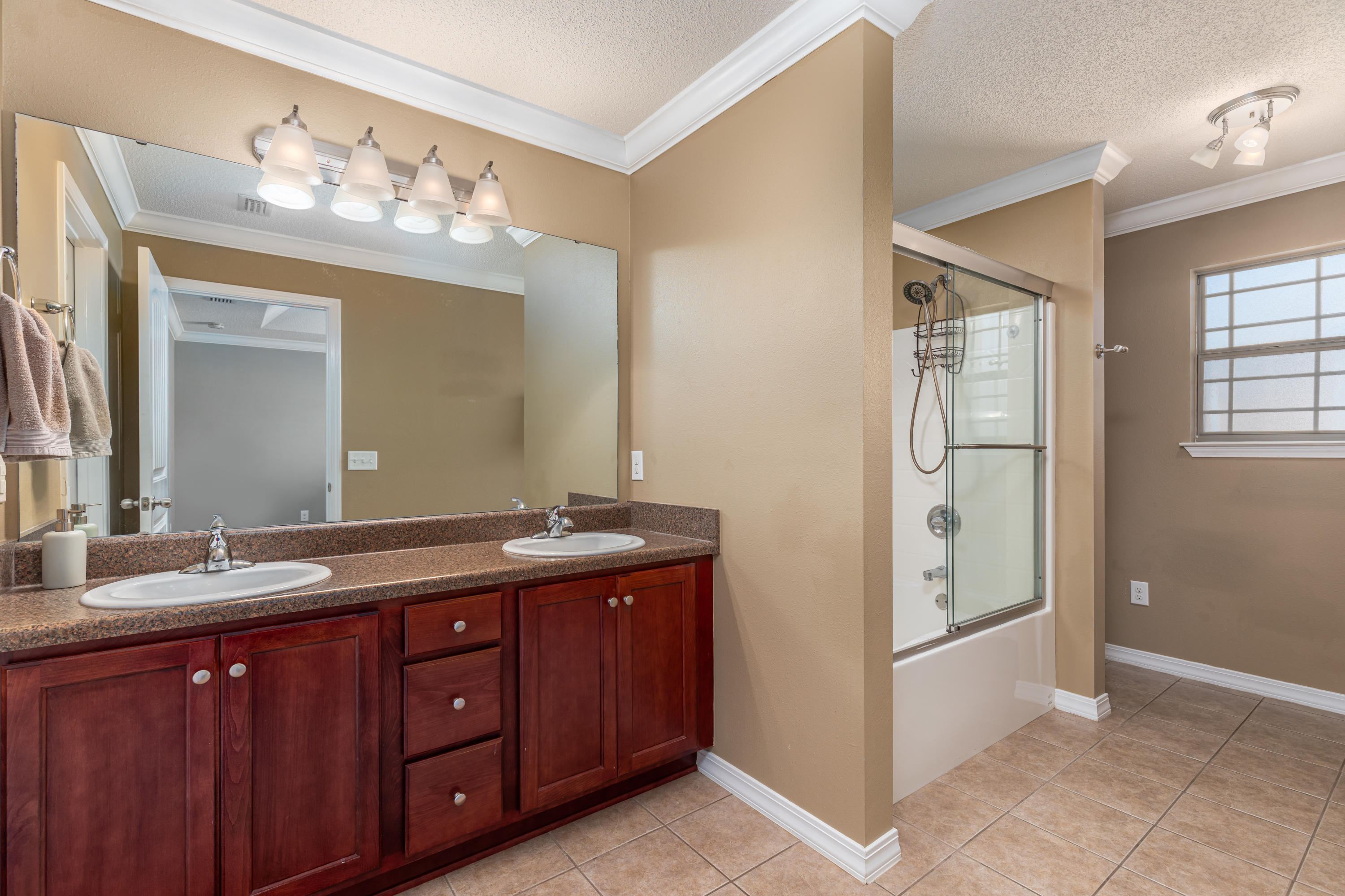 NAVARRE S/D 2ND ADDN - Residential