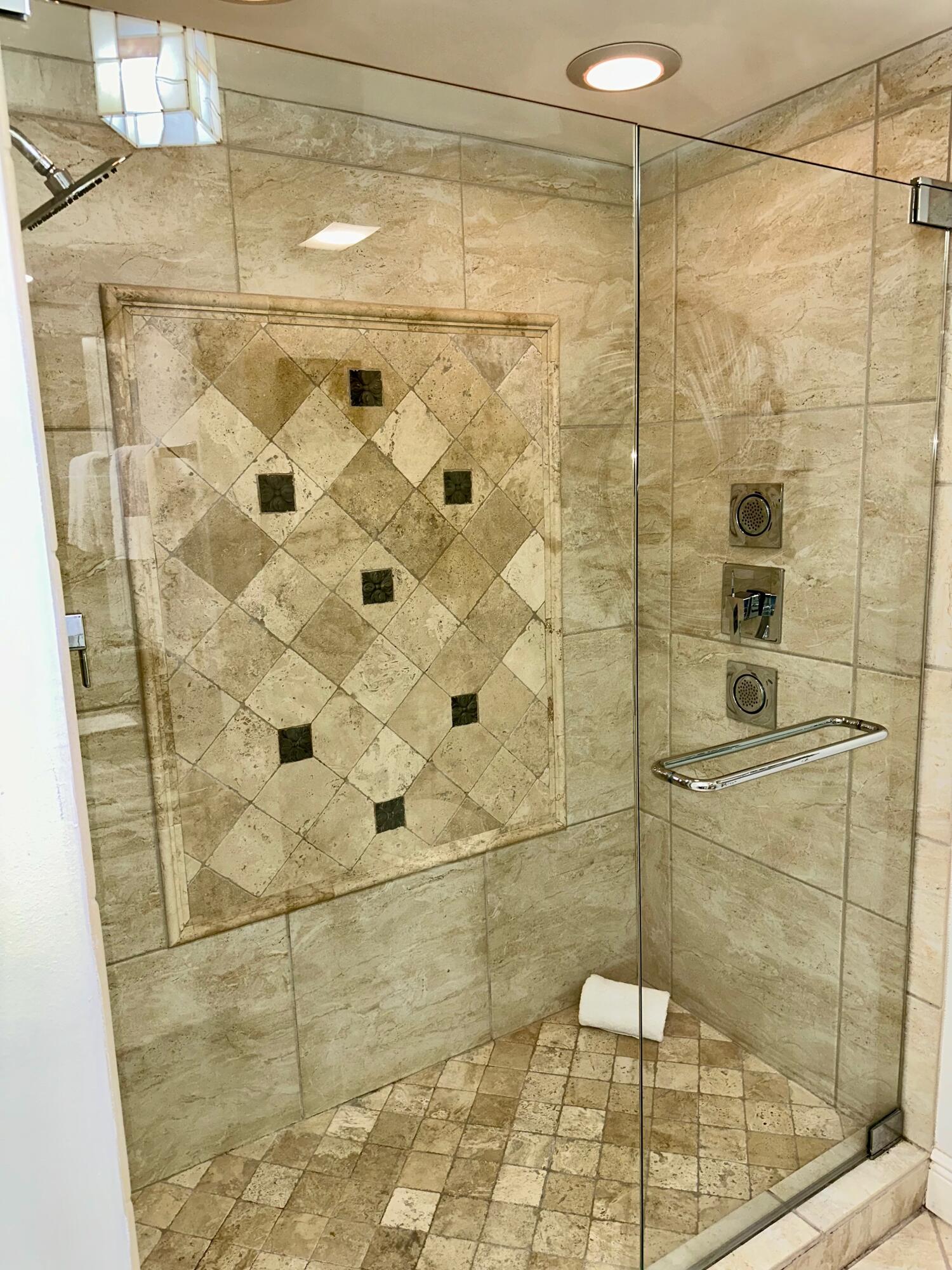 DESTIN SURFSIDE CONDO - Residential