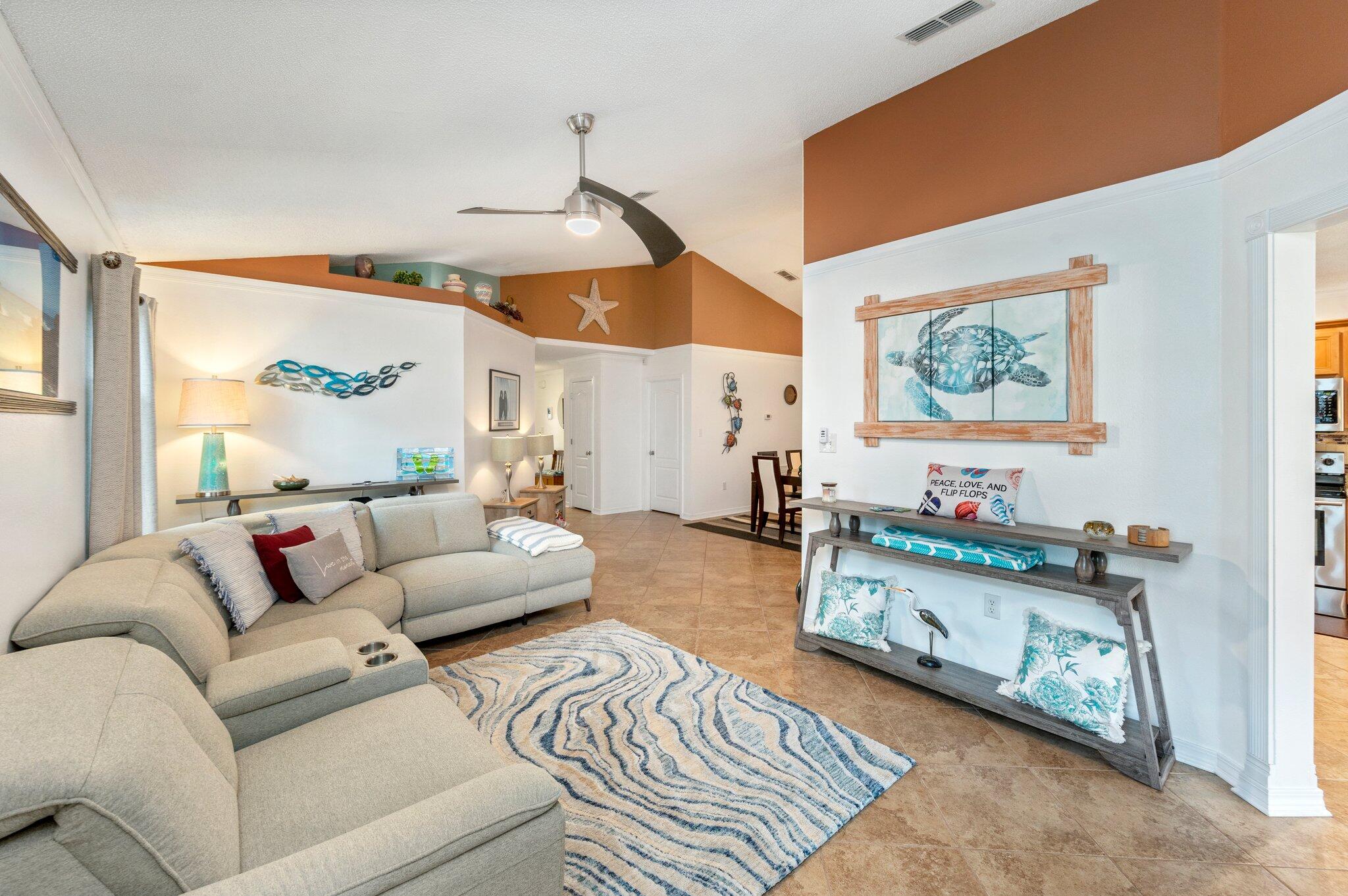 PARADISE RETREAT - Residential