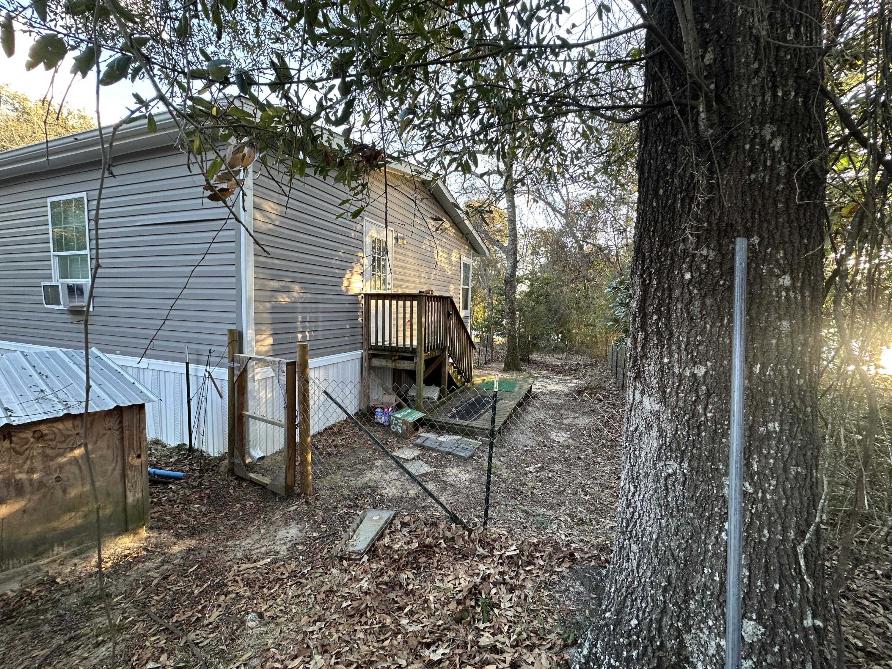 NO RECORDED SUBDIVISION - Residential