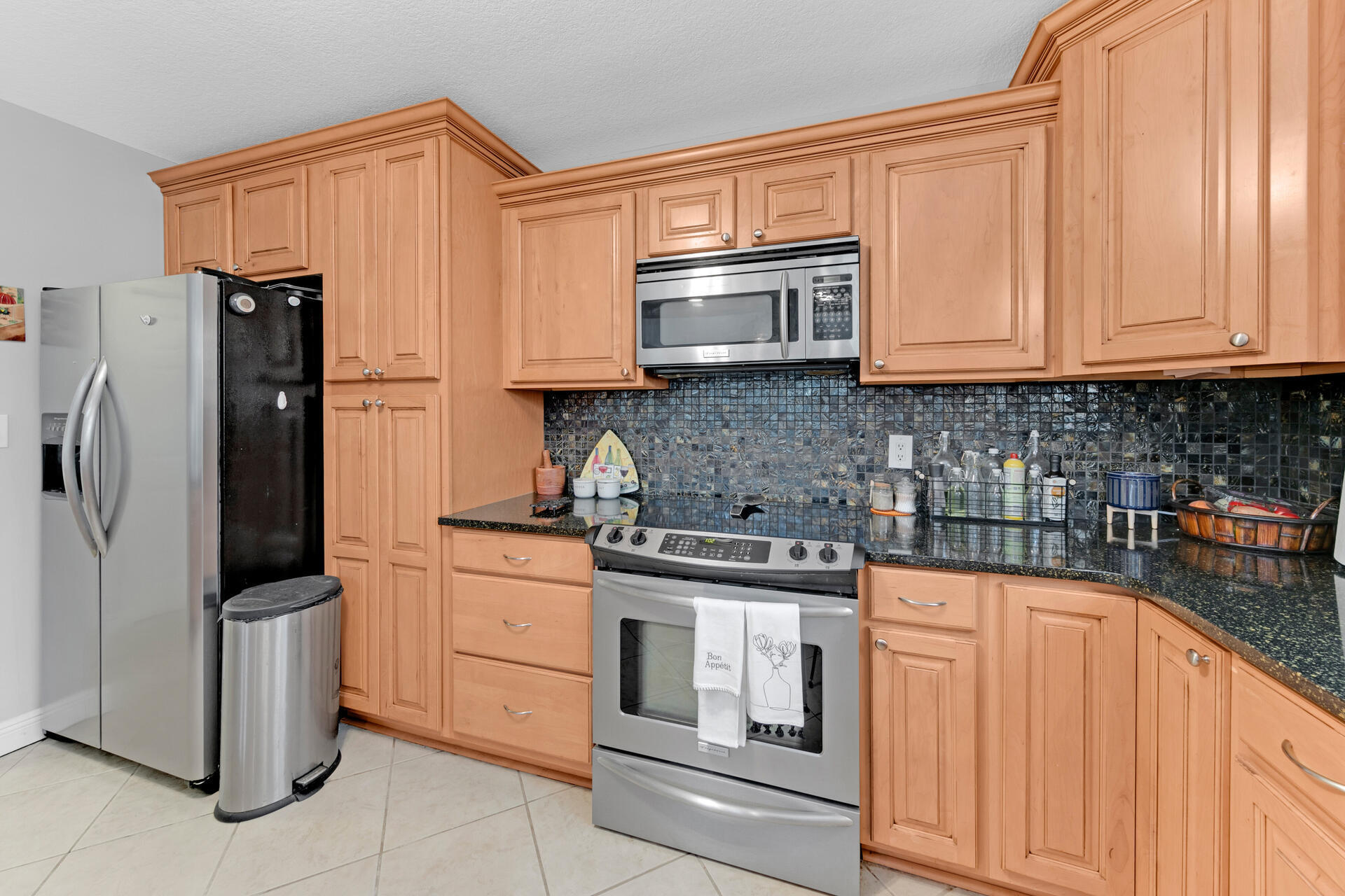 RAINTREE ESTATES - Residential