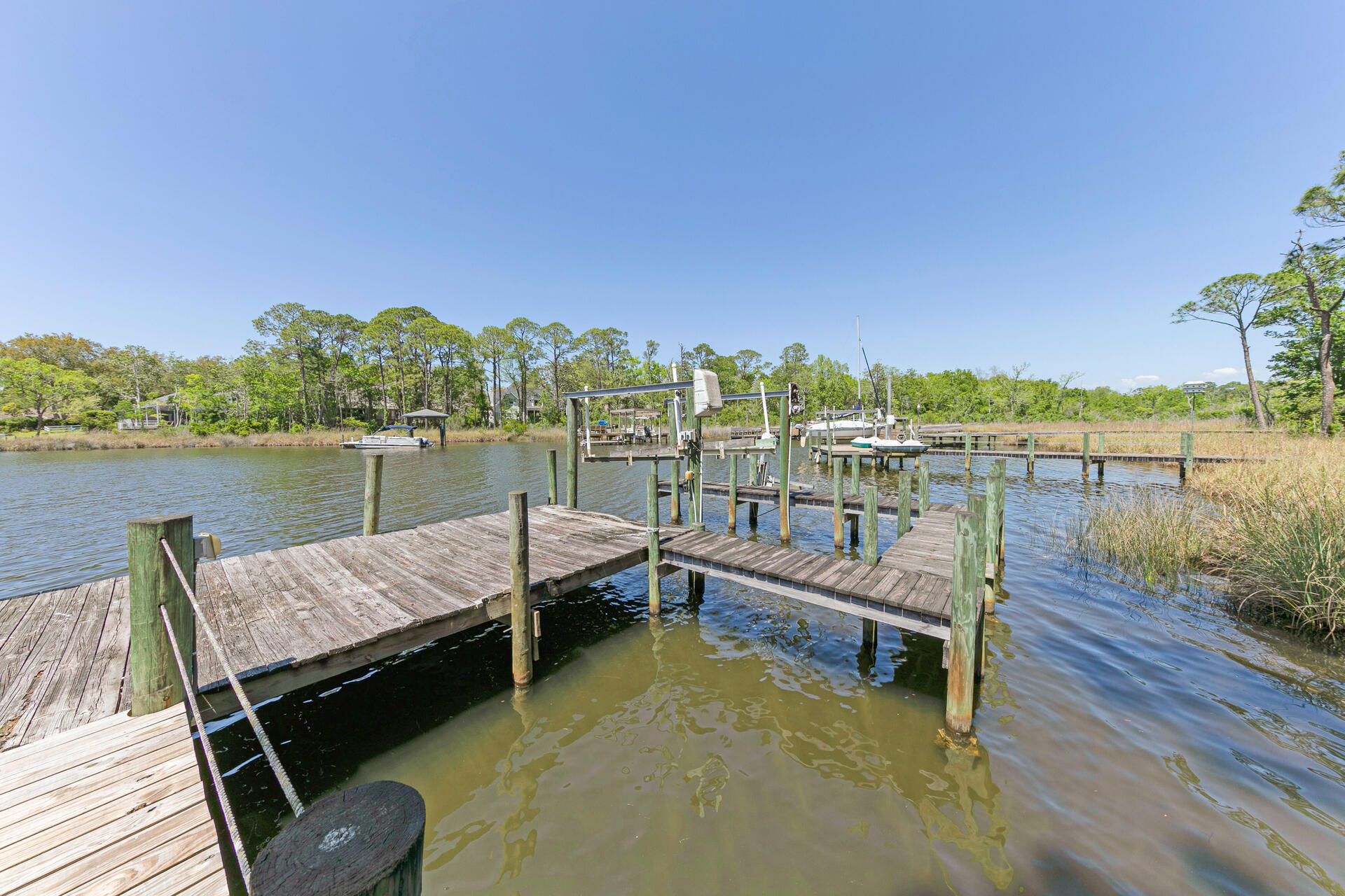 RAINTREE ESTATES - Residential