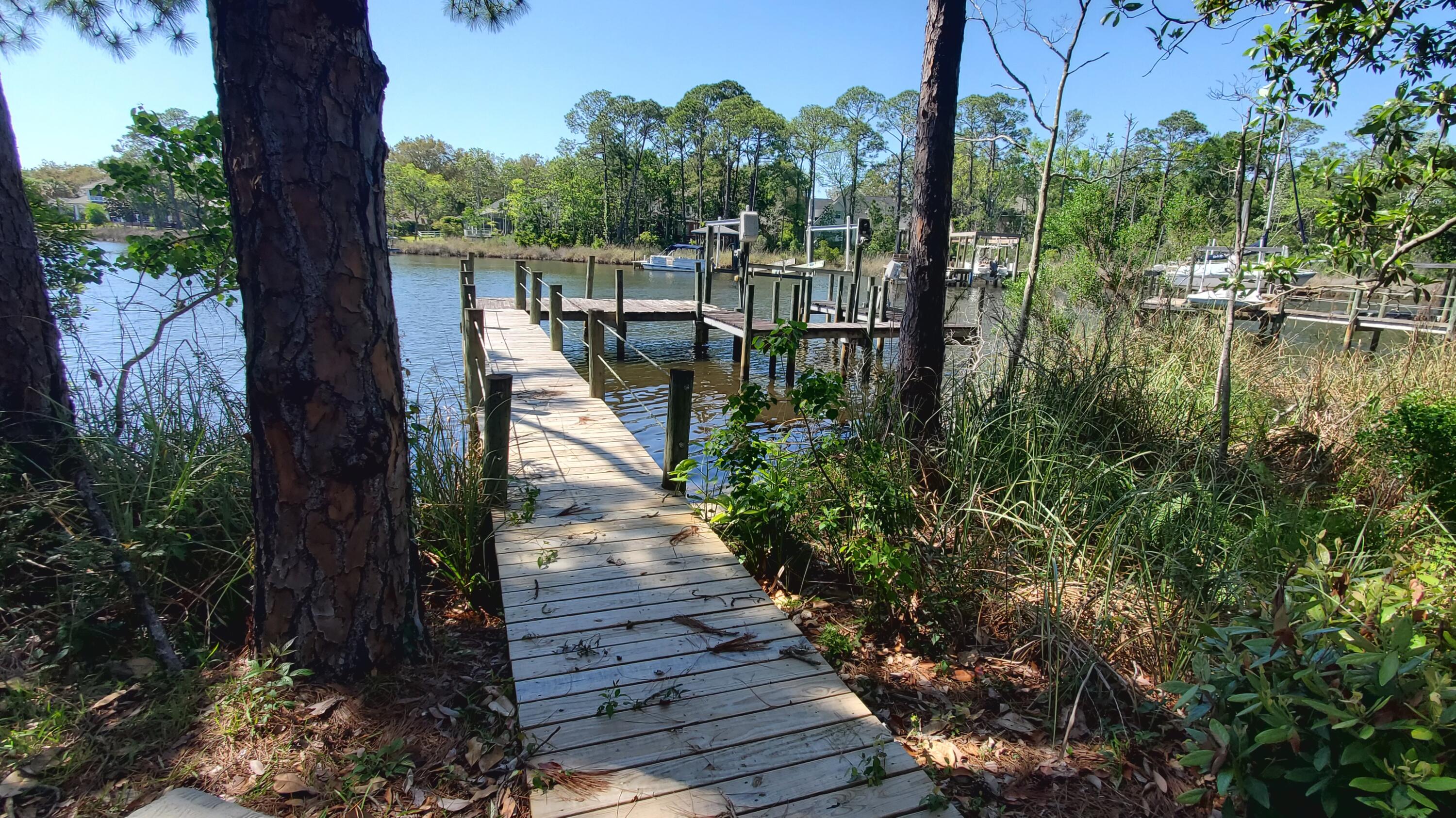 RAINTREE ESTATES - Residential