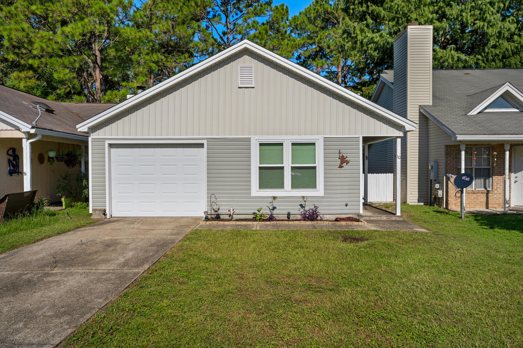 KELLY HILL ESTATES - Residential Lease