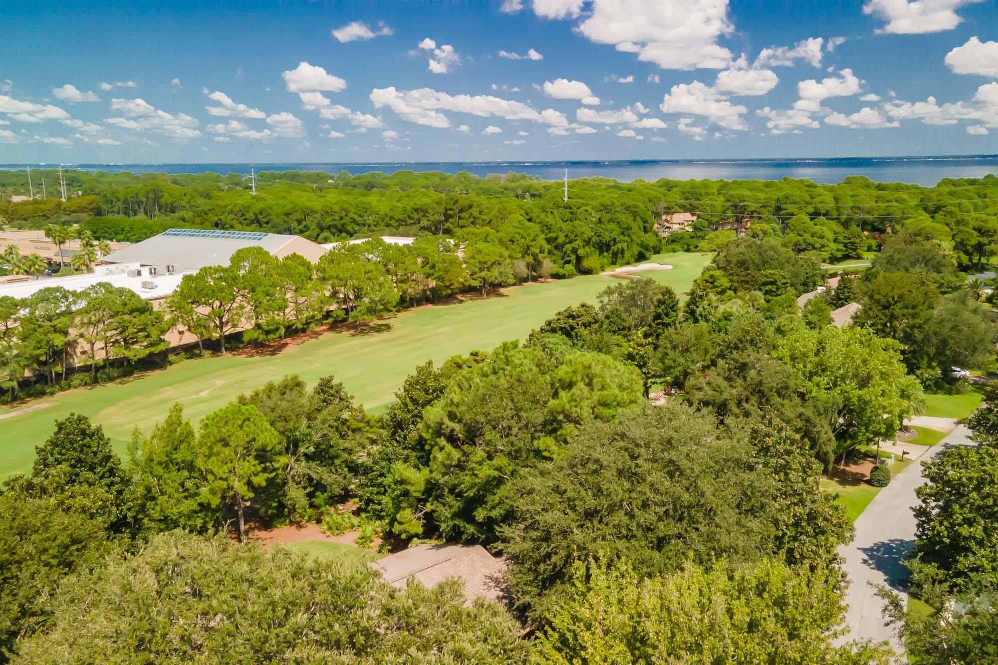 GOLF VIEW - Residential
