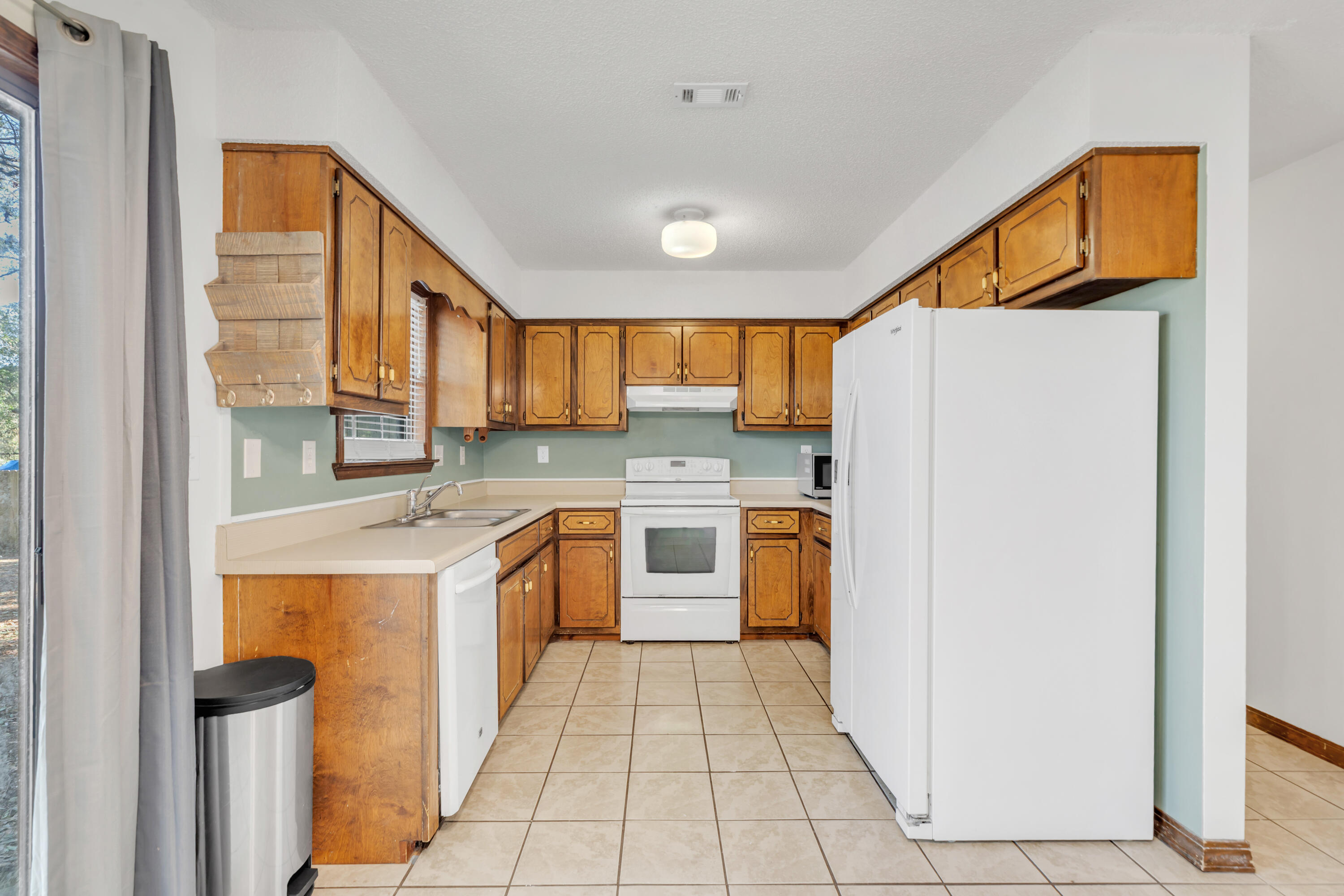 BEACONS BEND - Residential