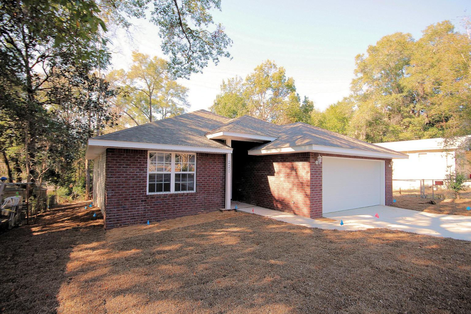FLORIDA HEIGHTS - Residential Lease
