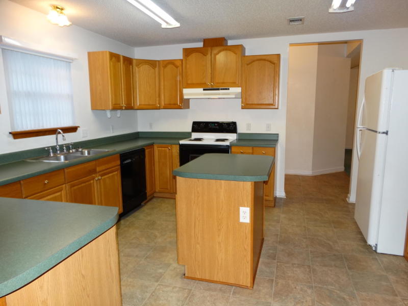 RIVERCHASE S/D PH 3 - Residential Lease
