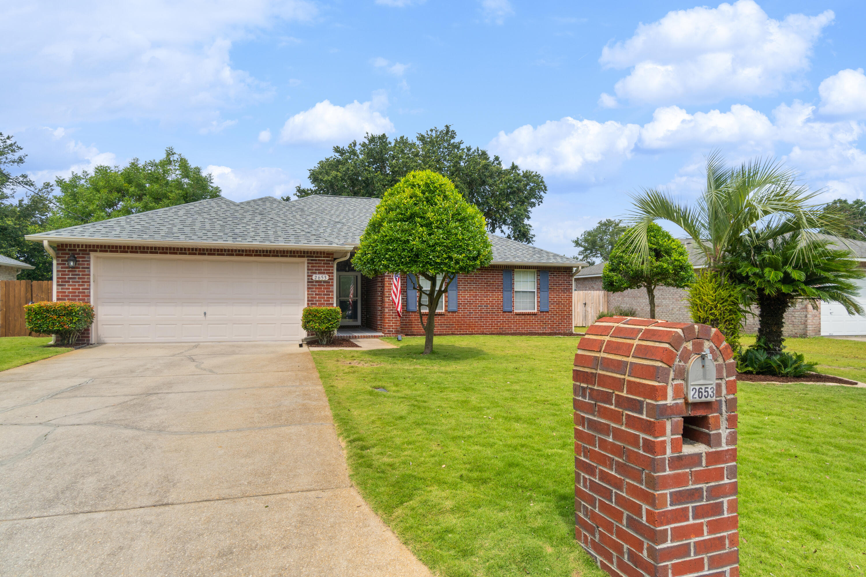 **** MULTIPLE OFFER NOTICE***
Welcome to Hidden Estates! This well maintained 3 bedroom home is very open and will feel larger than expected. Tall ceilings, fresh paint, new windows that bring in natural lighting, and a fully fenced yard for privacy. The home includes a newly painted shed, tree swing and the kitchen appliances. The washer/Dryer do not convey. 
The home has a new roof less than a year old also. The front yard is really attractive. As soon as you pull up, the zoysia grass is super lush and bright green. The yard is well manicured and is easy maintenance for the next owners. The guest bathroom also has a nice remodel that you will love! This is one of the best commutes from East Bay Blvd to get to Hwy 87 and 98.