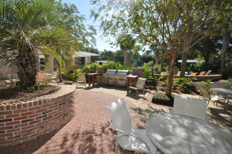 PILOT HOUSE - Residential Lease